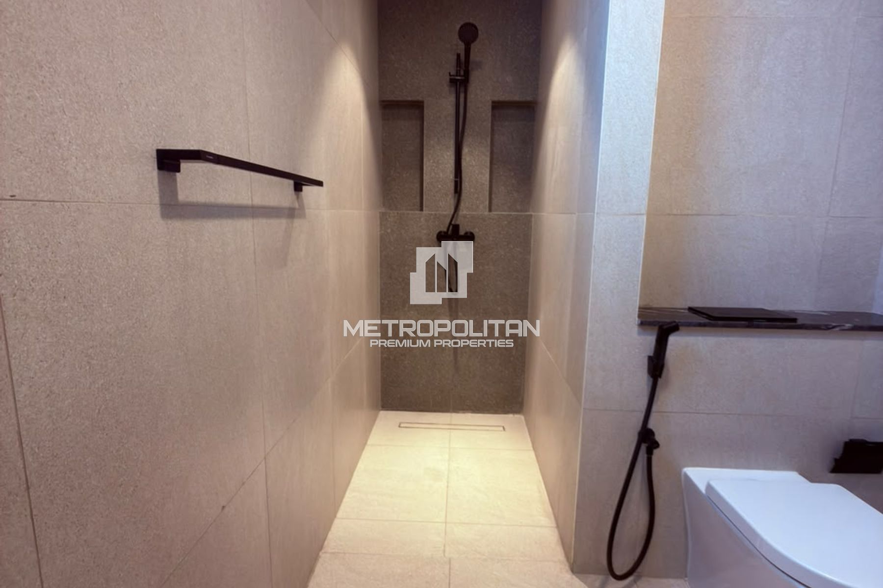 Brand New | 5BR + Maid | Multiple Cheques | Ready