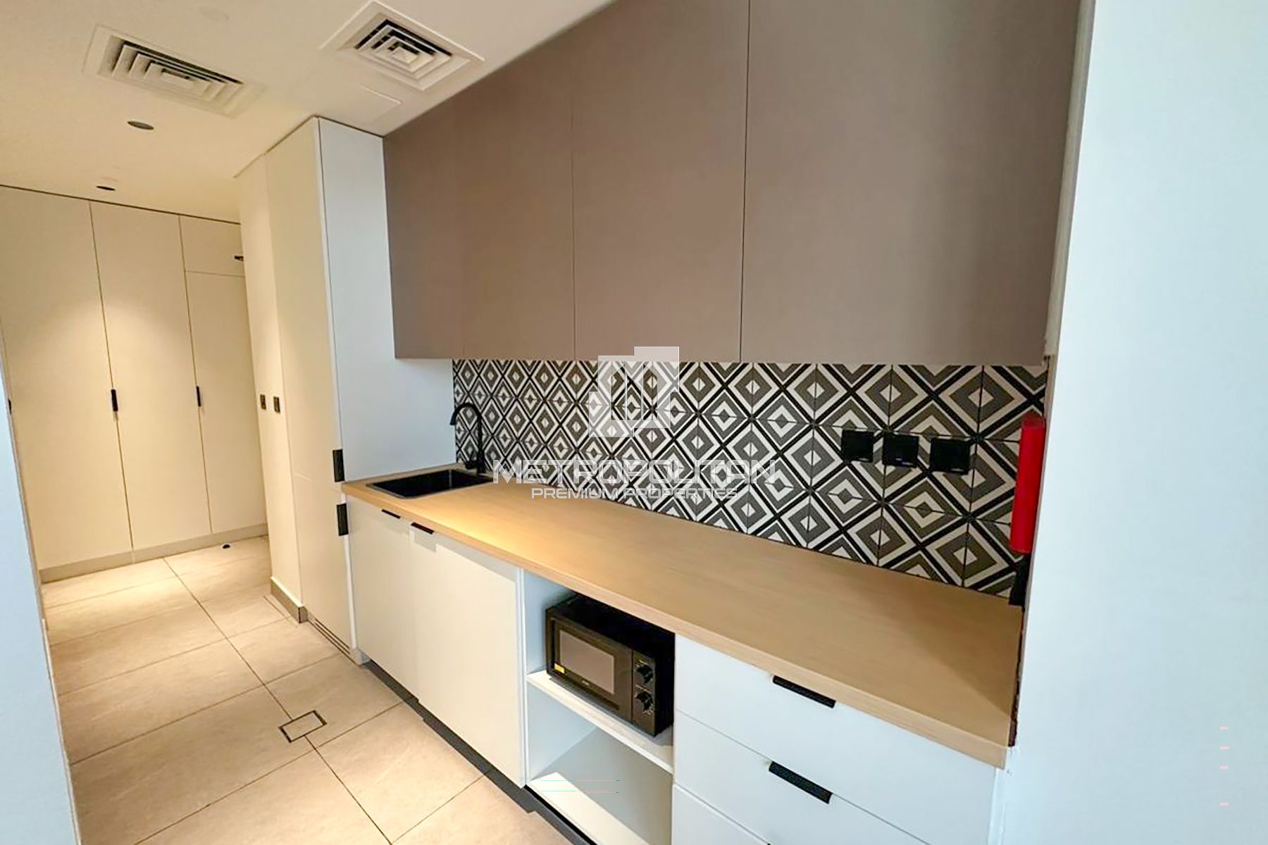 Fully Furnished | Bright Space | Great Price