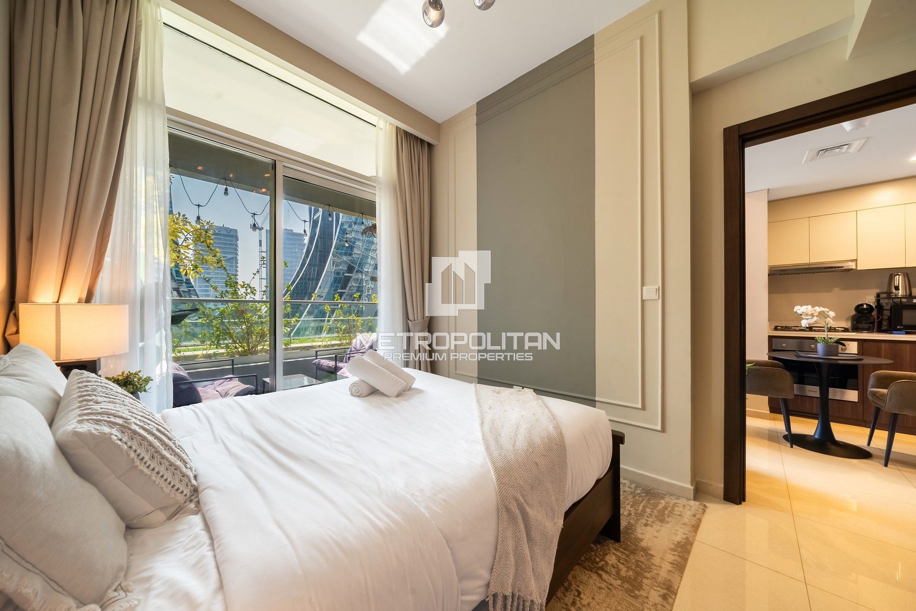 Private Garden | Stylish Fully Furnished 1 Bed