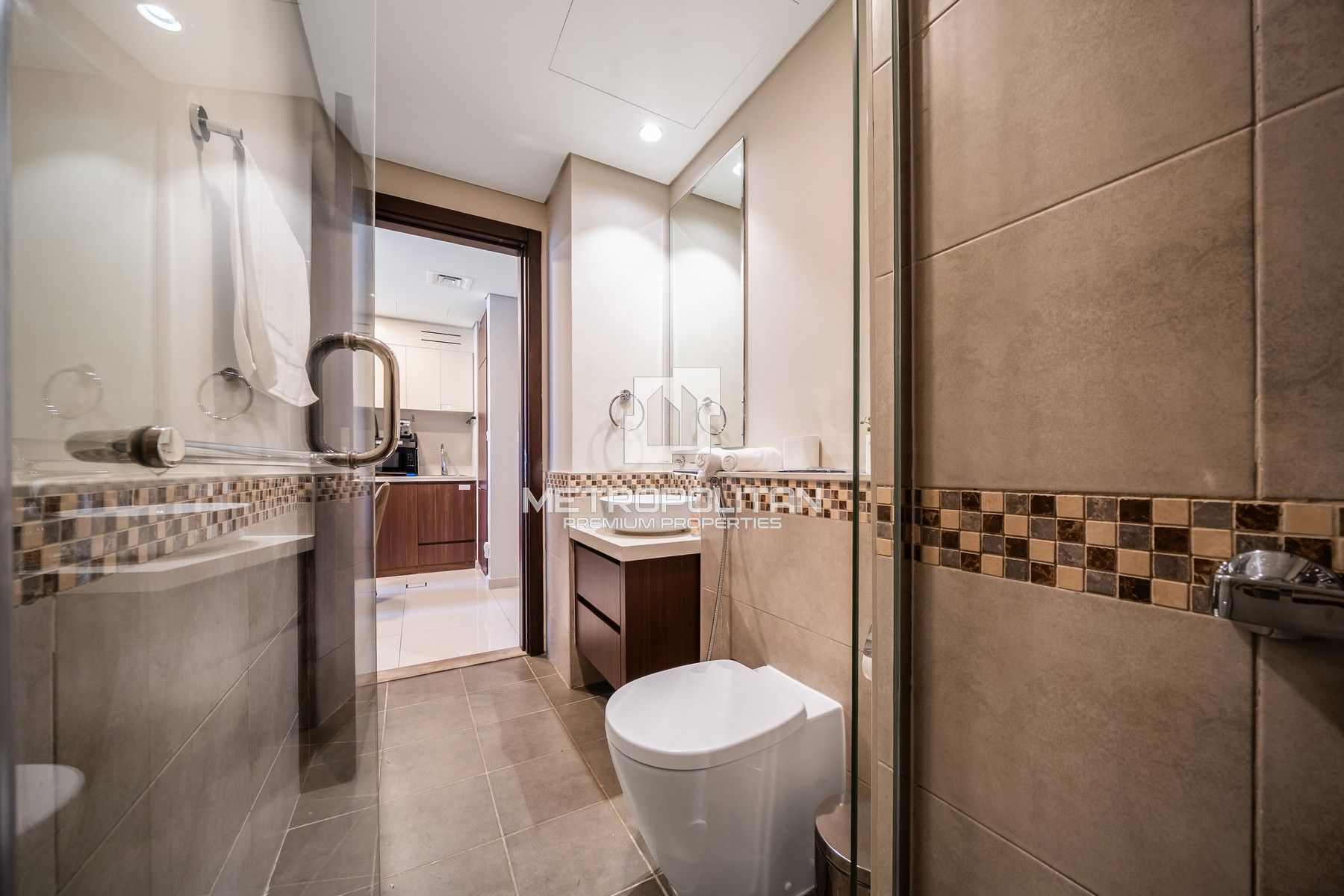 Private Garden | Stylish Fully Furnished 1 Bed