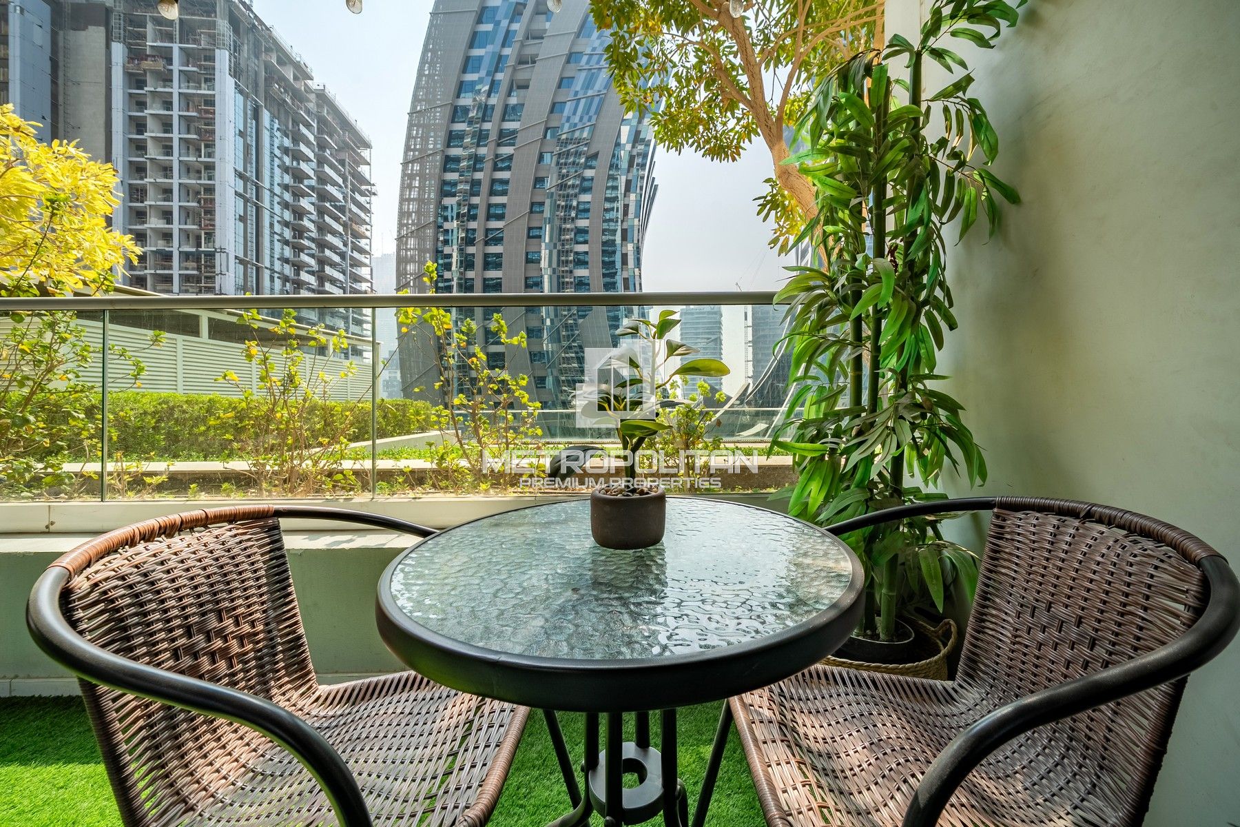 Private Garden | Stylish Fully Furnished 1 Bed