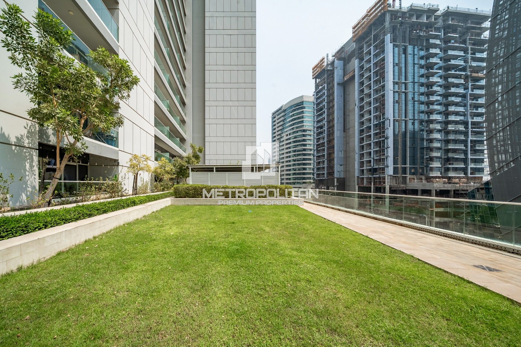Private Garden | Stylish Fully Furnished 1 Bed