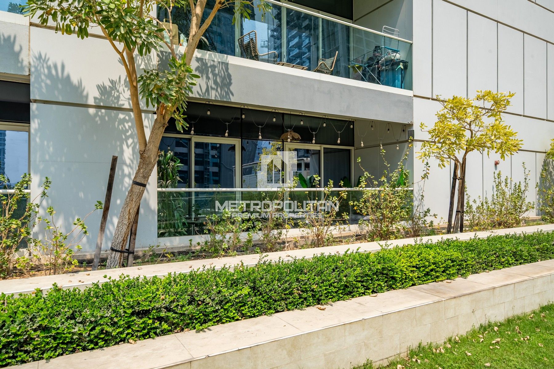 Private Garden | Stylish Fully Furnished 1 Bed