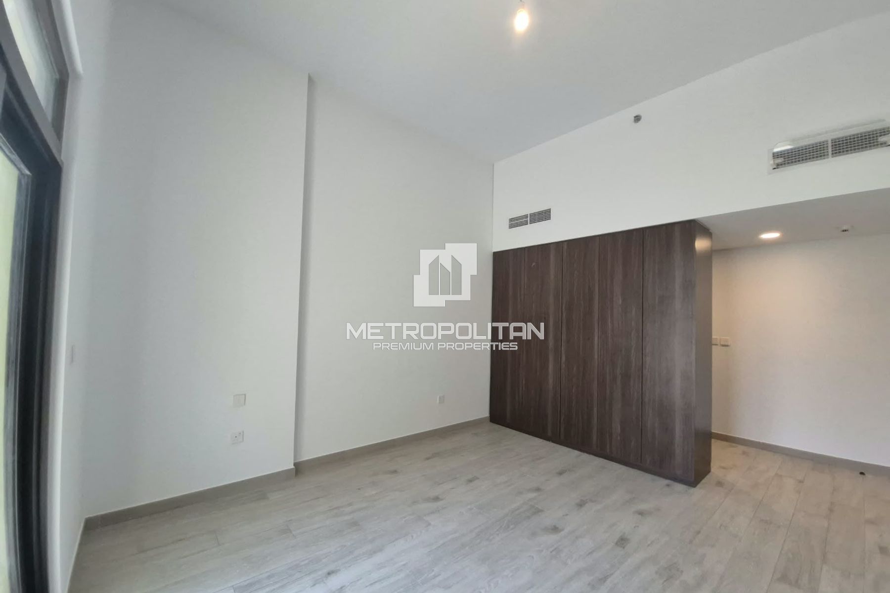 Spacious | Private Garden | Unfurnished | Vacant