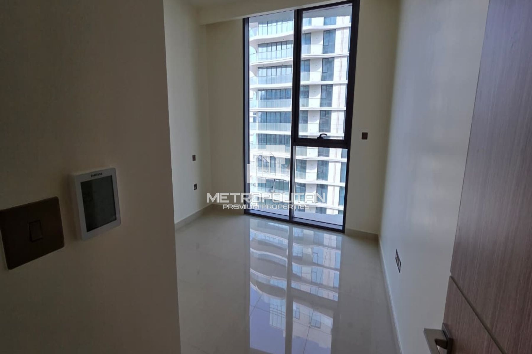 1BR Central 2 |Mid Floor |Sea View |Ready To Move