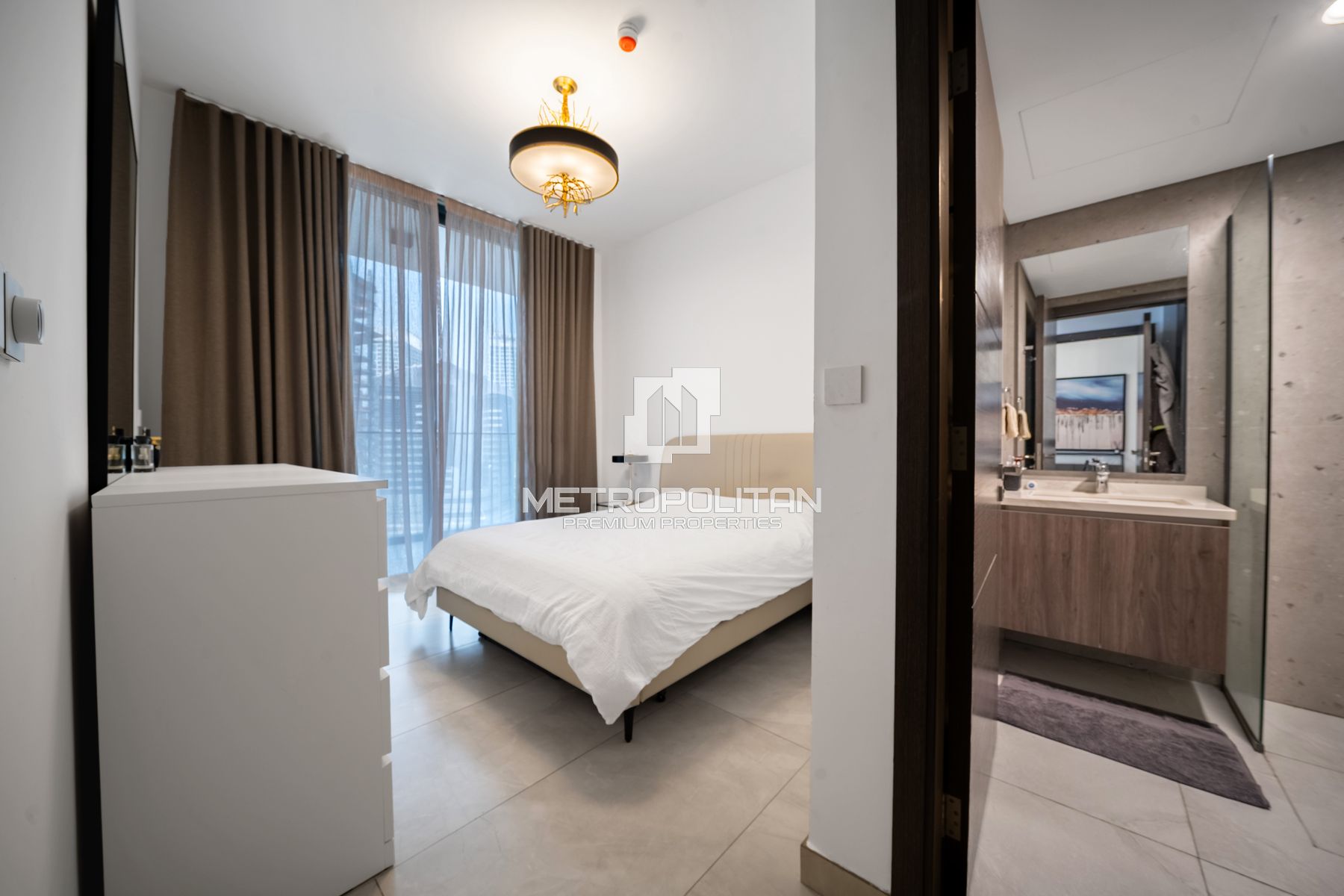 Prime Location | Fully Furnished | Middle Floor