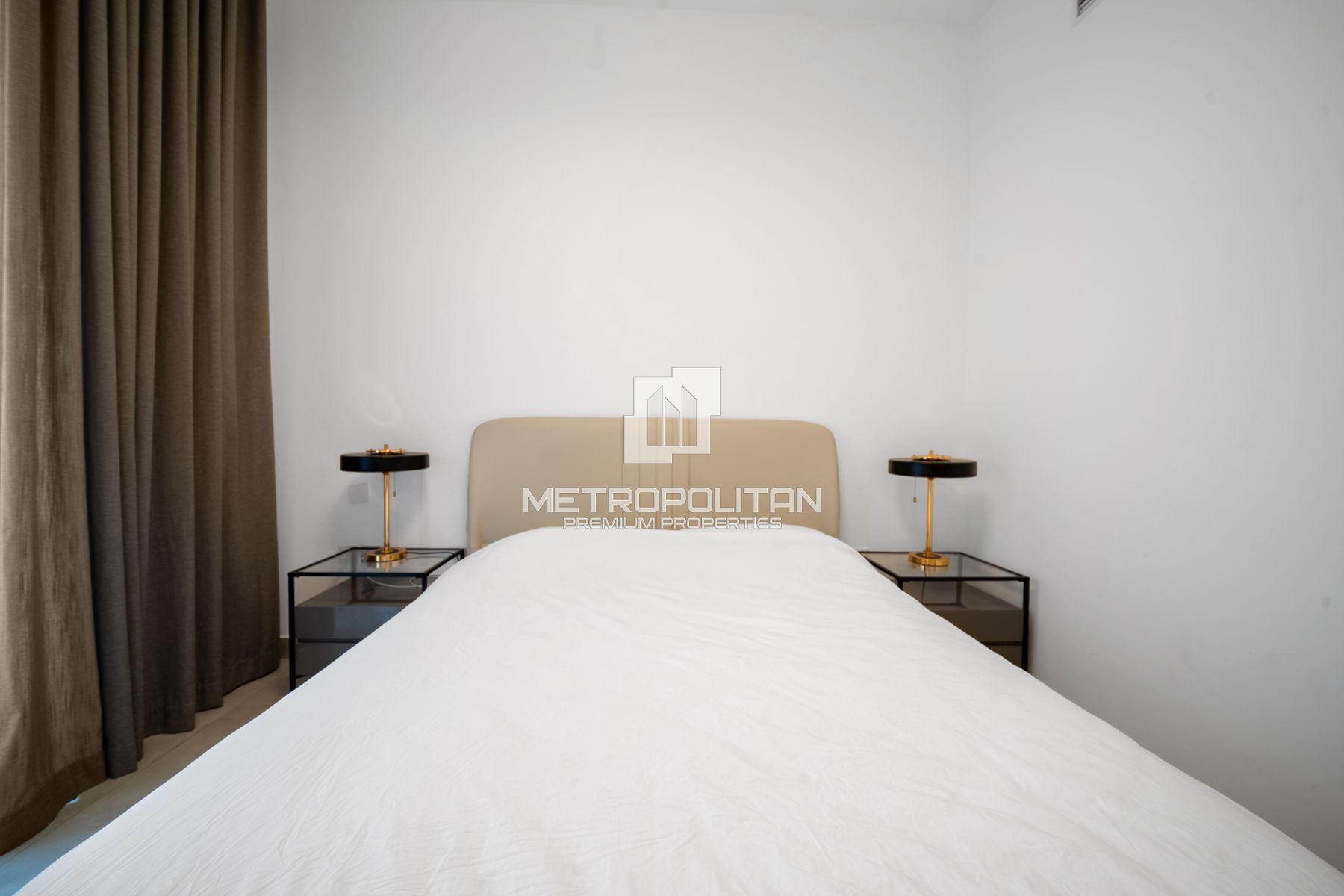 Prime Location | Fully Furnished | Middle Floor