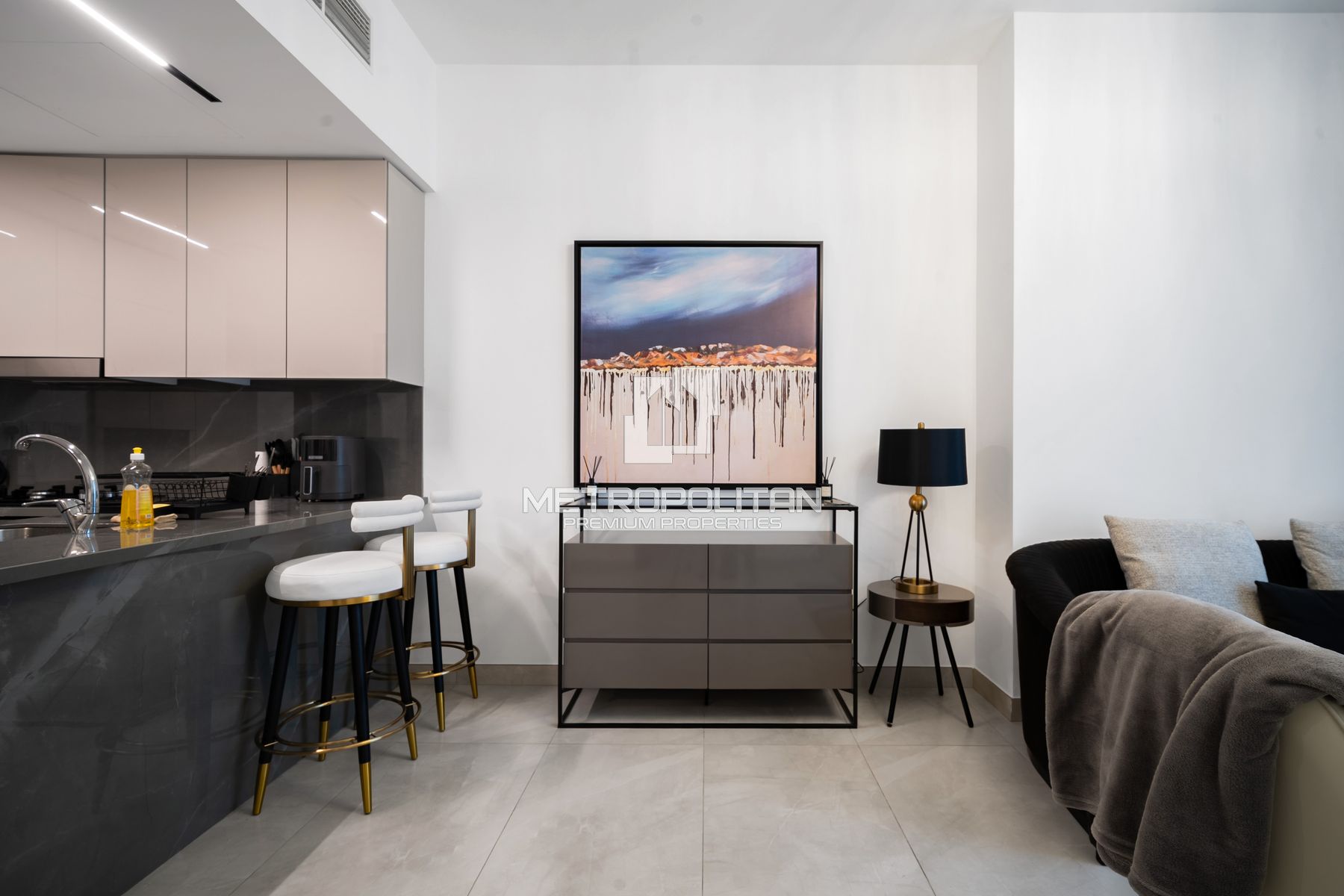 Prime Location | Fully Furnished | Middle Floor