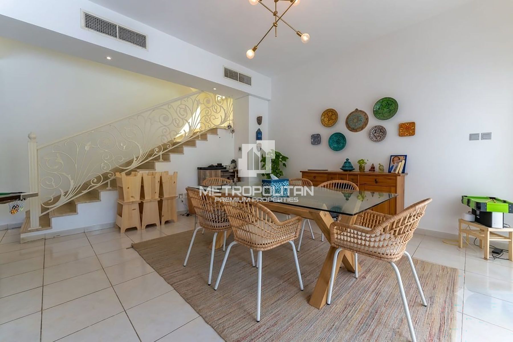 4BR Villa for Rent in Circle Villas, Jumeirah Village Circle - MPR-10947