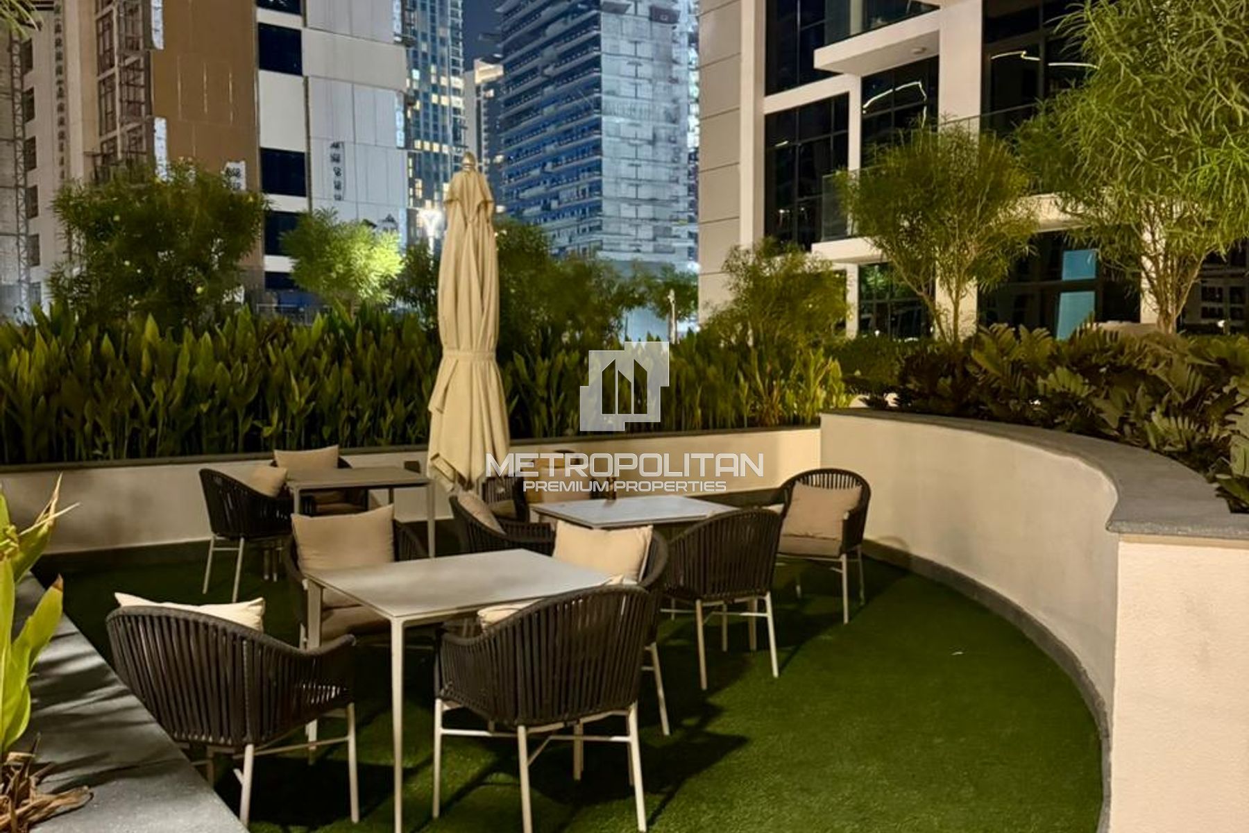 Stylish Upgraded Studio | Lagoon facing Furnished