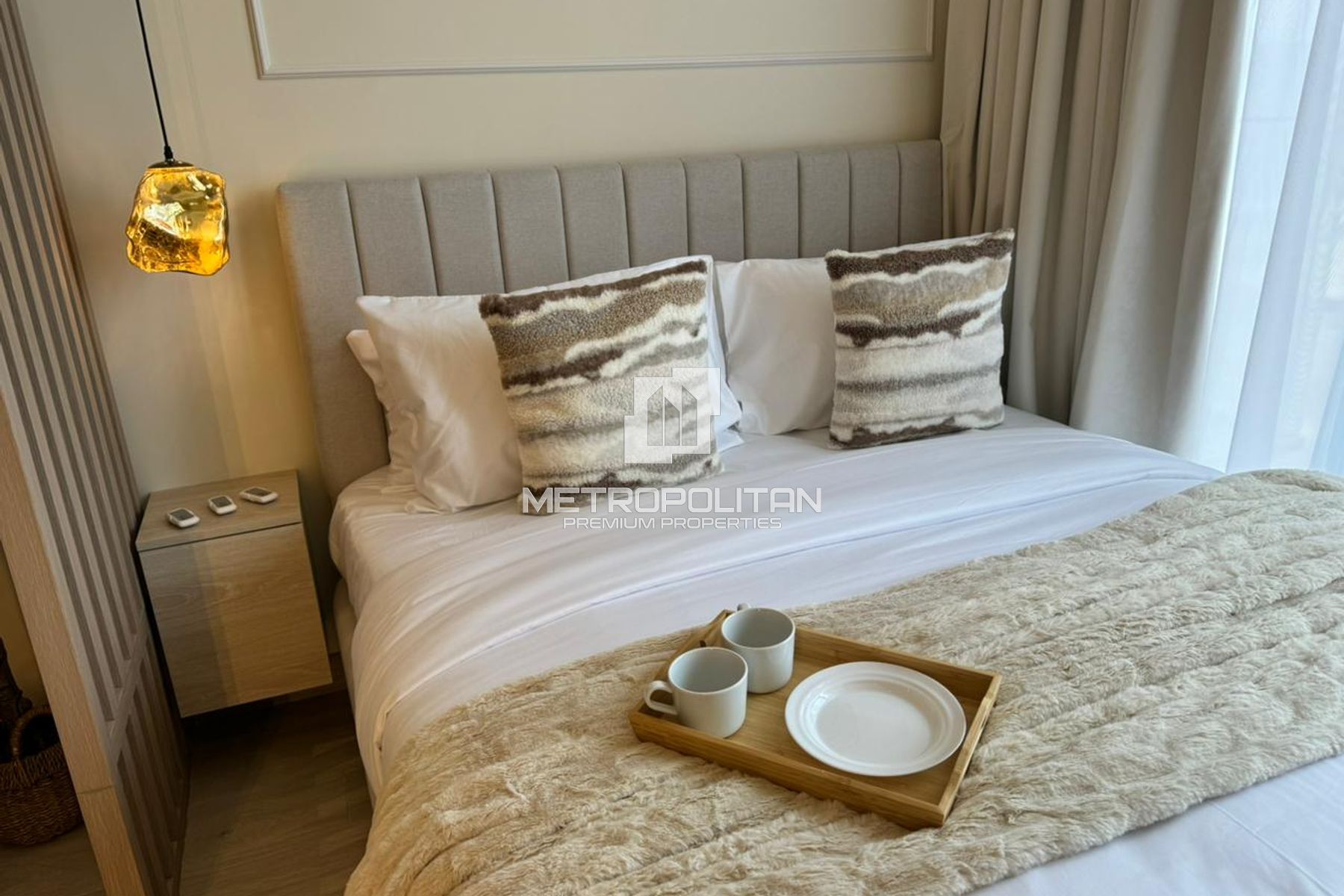Stylish Upgraded Studio | Lagoon facing Furnished