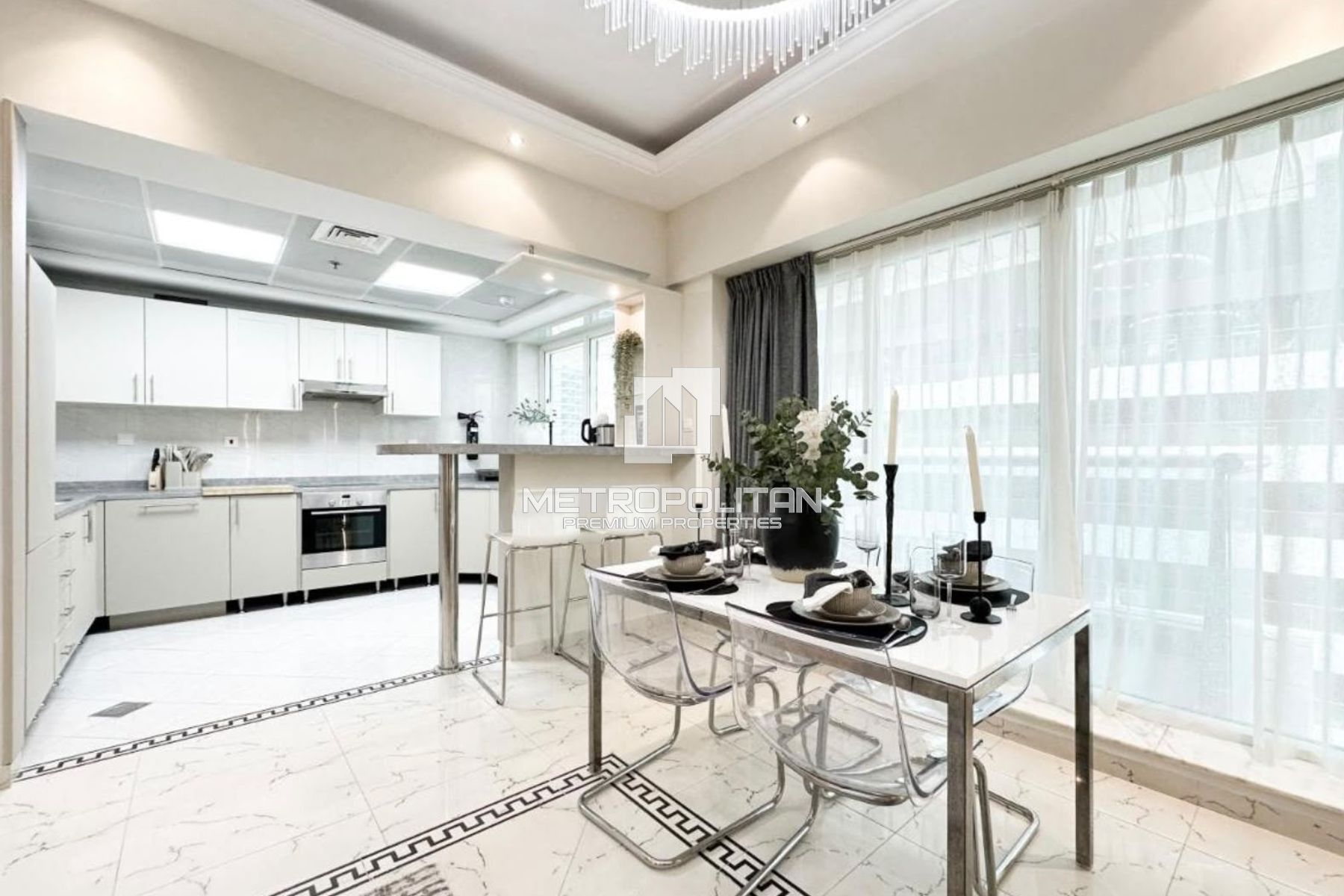Stunning Upgraded Fully Furnished 1 Bedroom