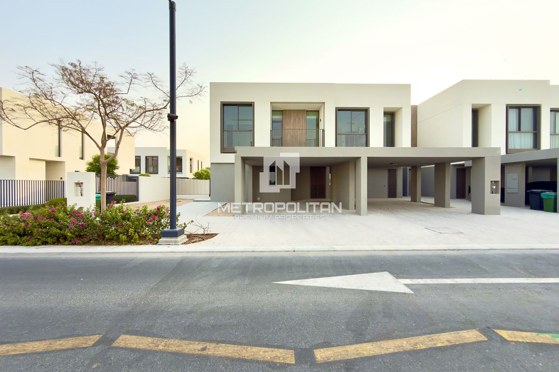Spacious 4 BED | Corner Townhouse | Brand New
