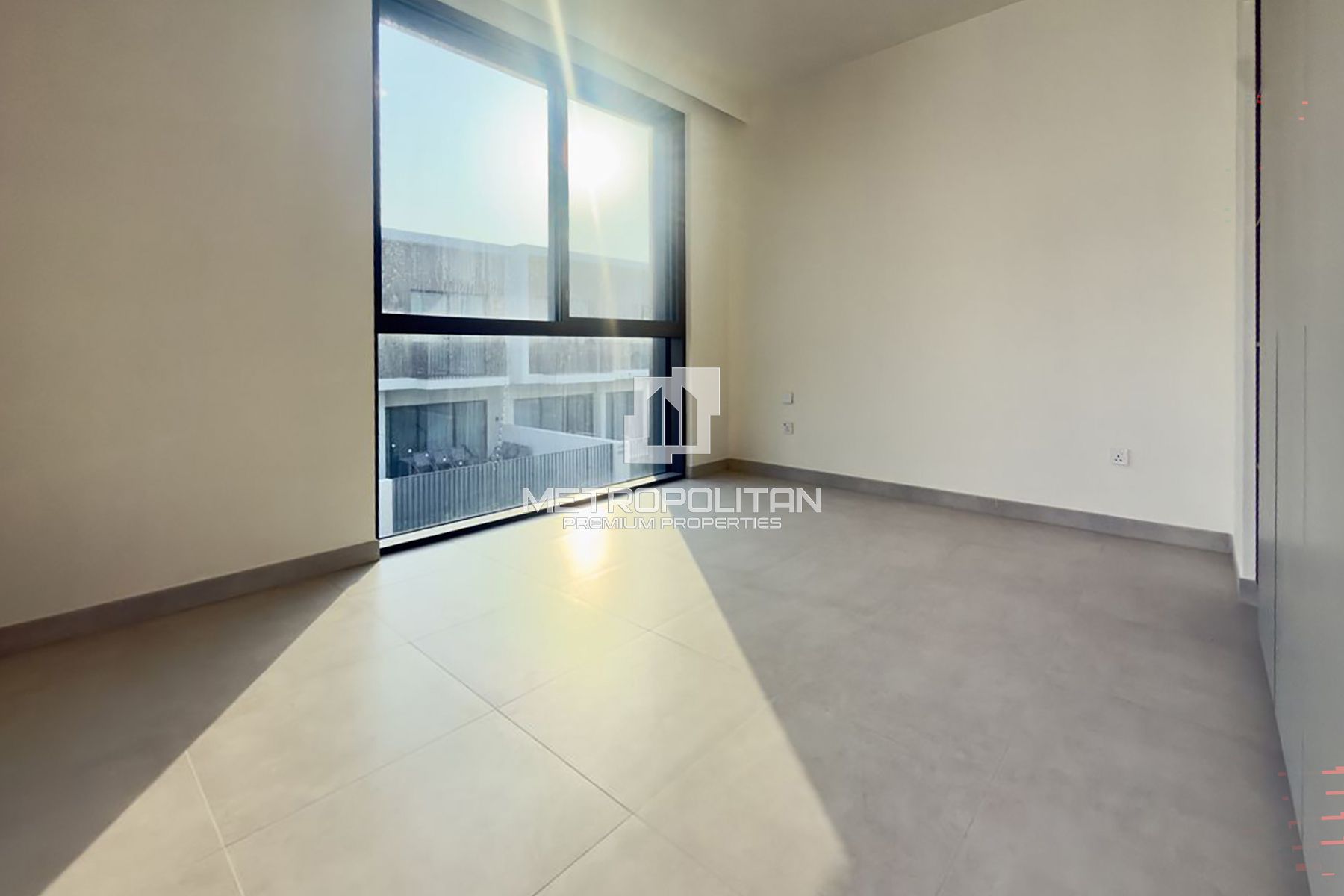 Spacious 4 BED | Corner Townhouse | Brand New