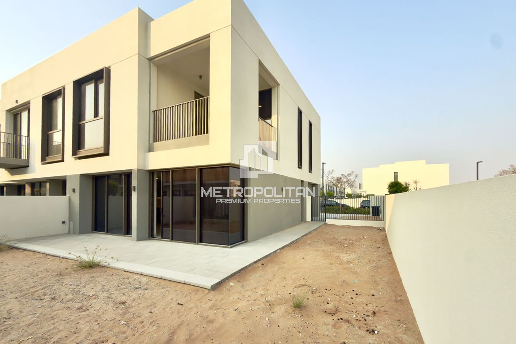 Spacious 4 BED | Corner Townhouse | Brand New