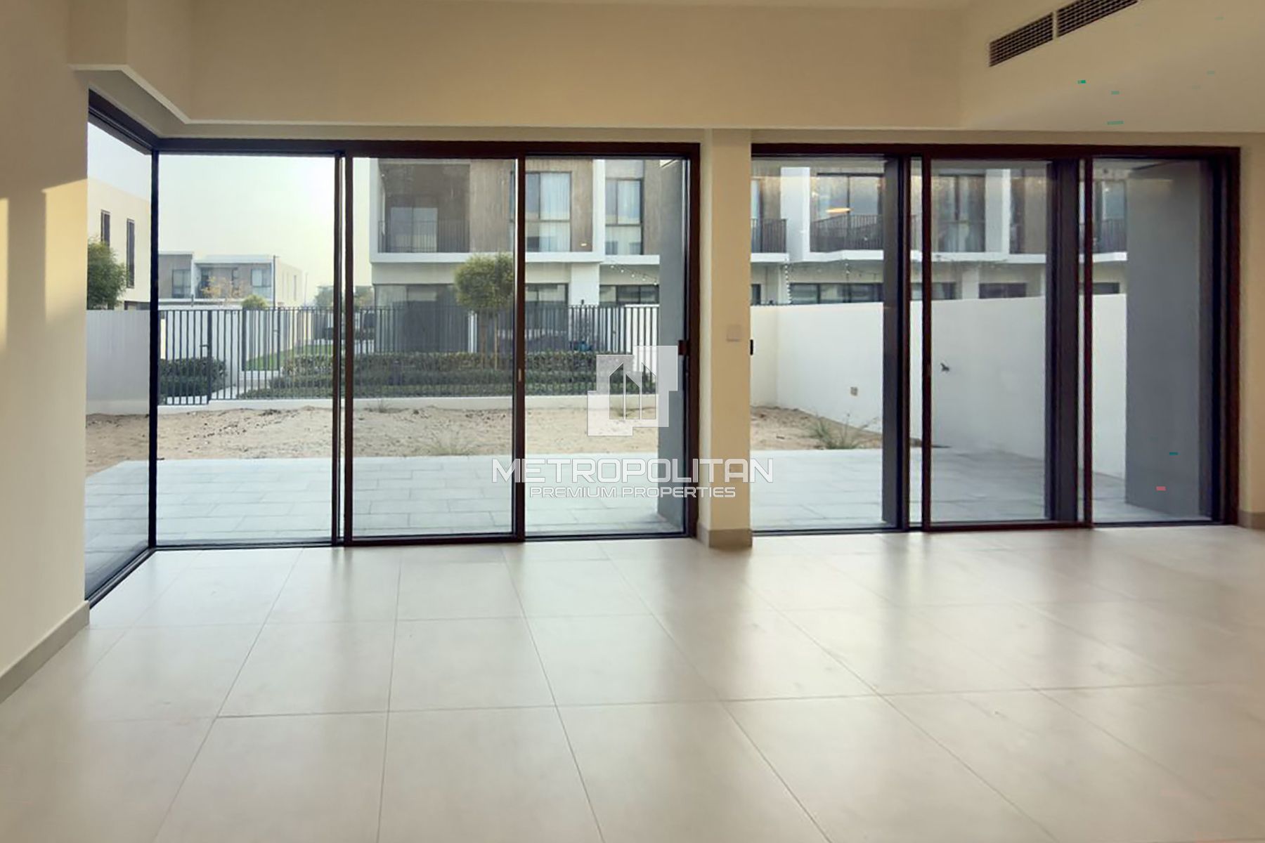 Spacious 4 BED | Corner Townhouse | Brand New
