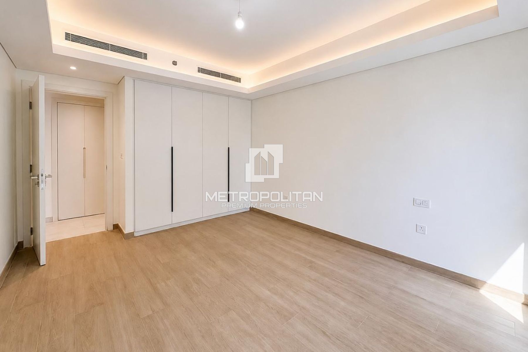 Kitchen Appliances | Ready To Move | Call Now