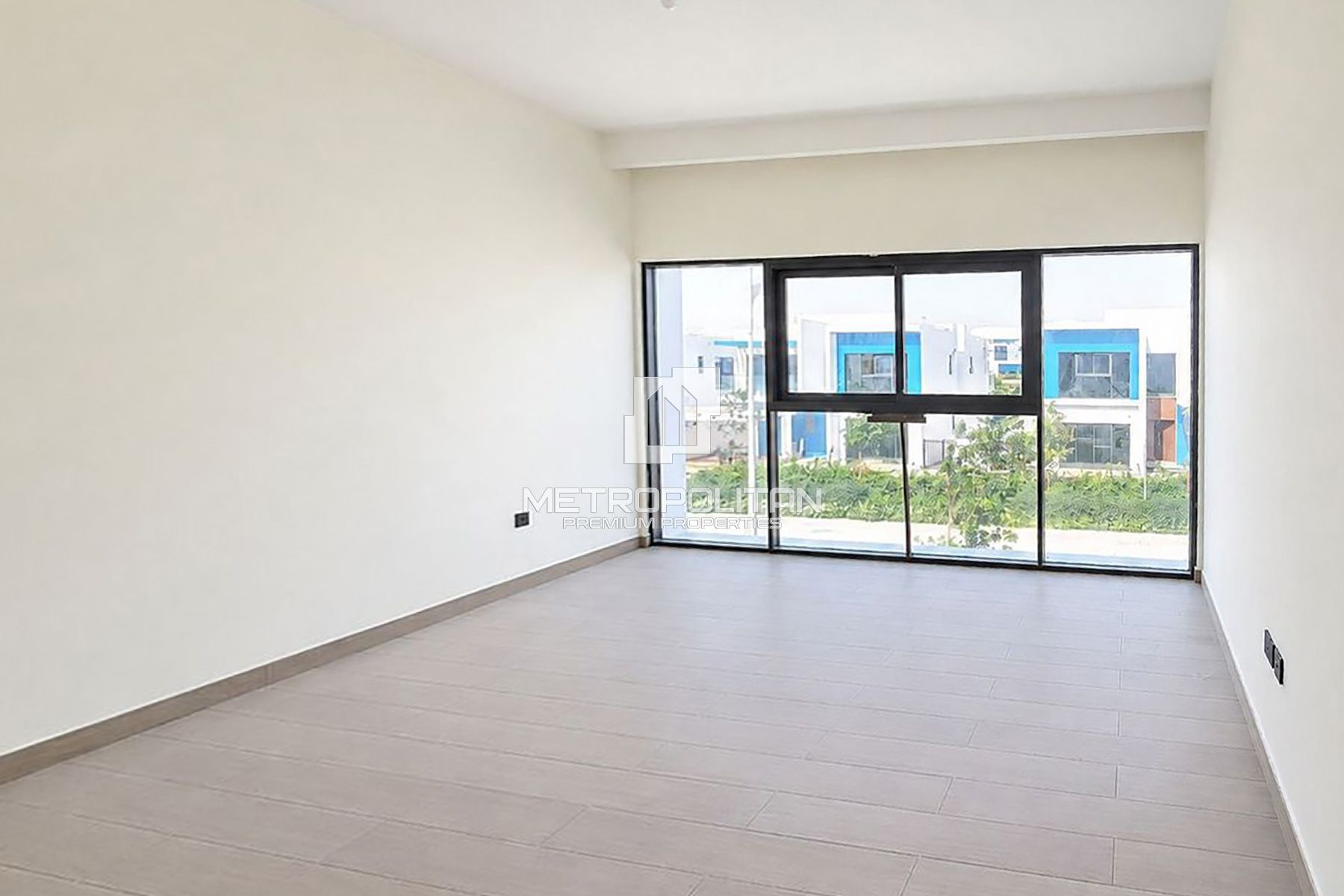 6BR+M | Corner Unit | Vast Layout | Near Amenities