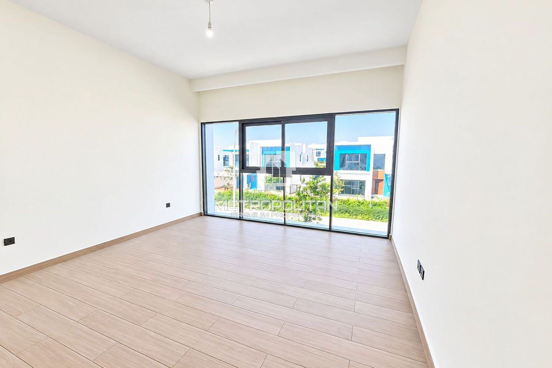 6BR+M | Corner Unit | Vast Layout | Near Amenities