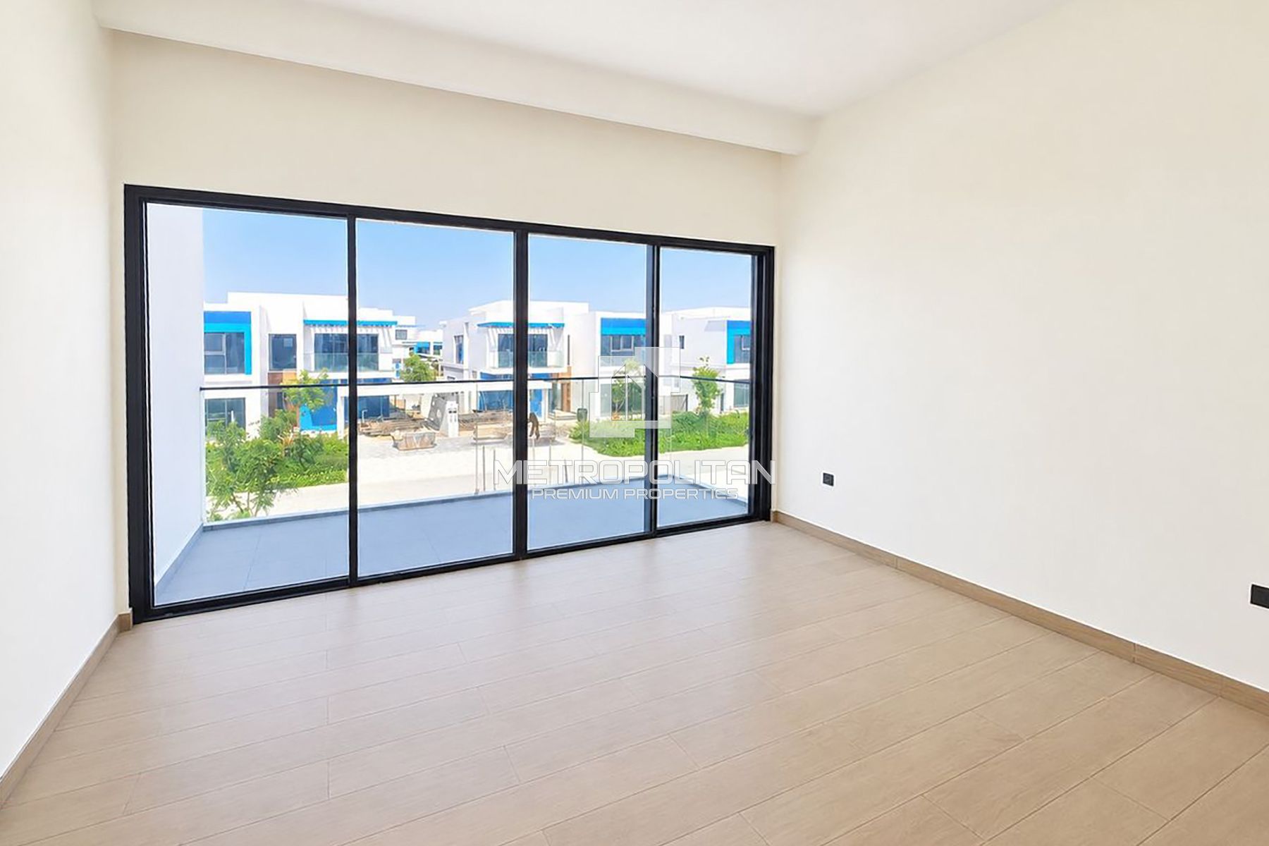 6BR+M | Corner Unit | Vast Layout | Near Amenities