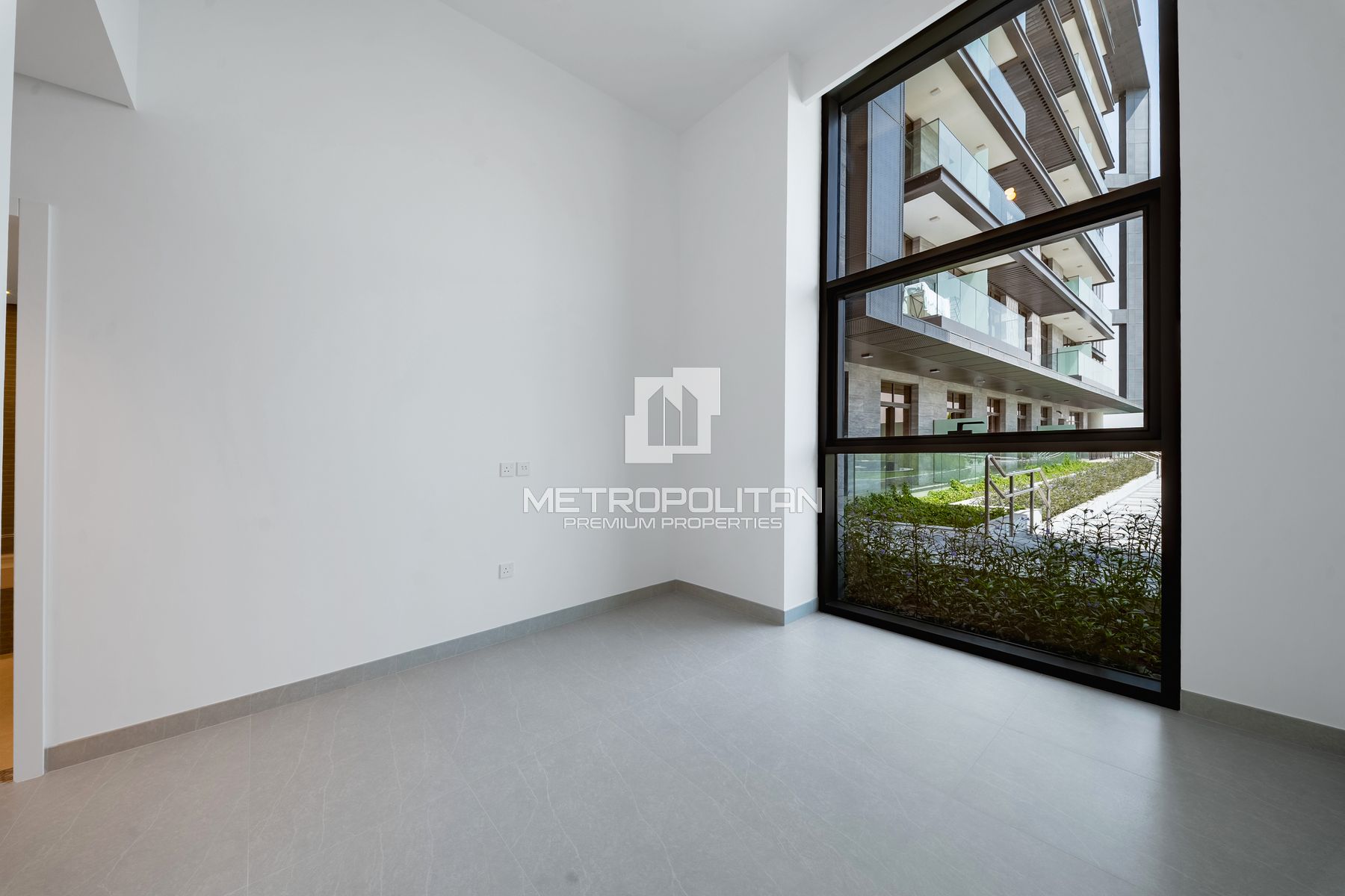 Low Floor | Fully Equipped Kitchen | Ready Now
