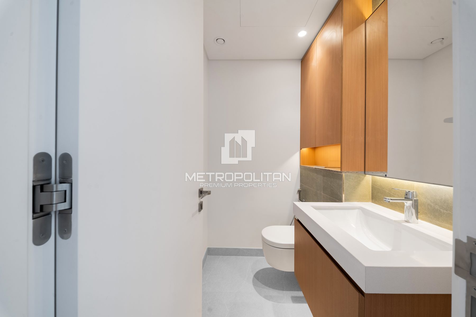 Low Floor | Fully Equipped Kitchen | Ready Now