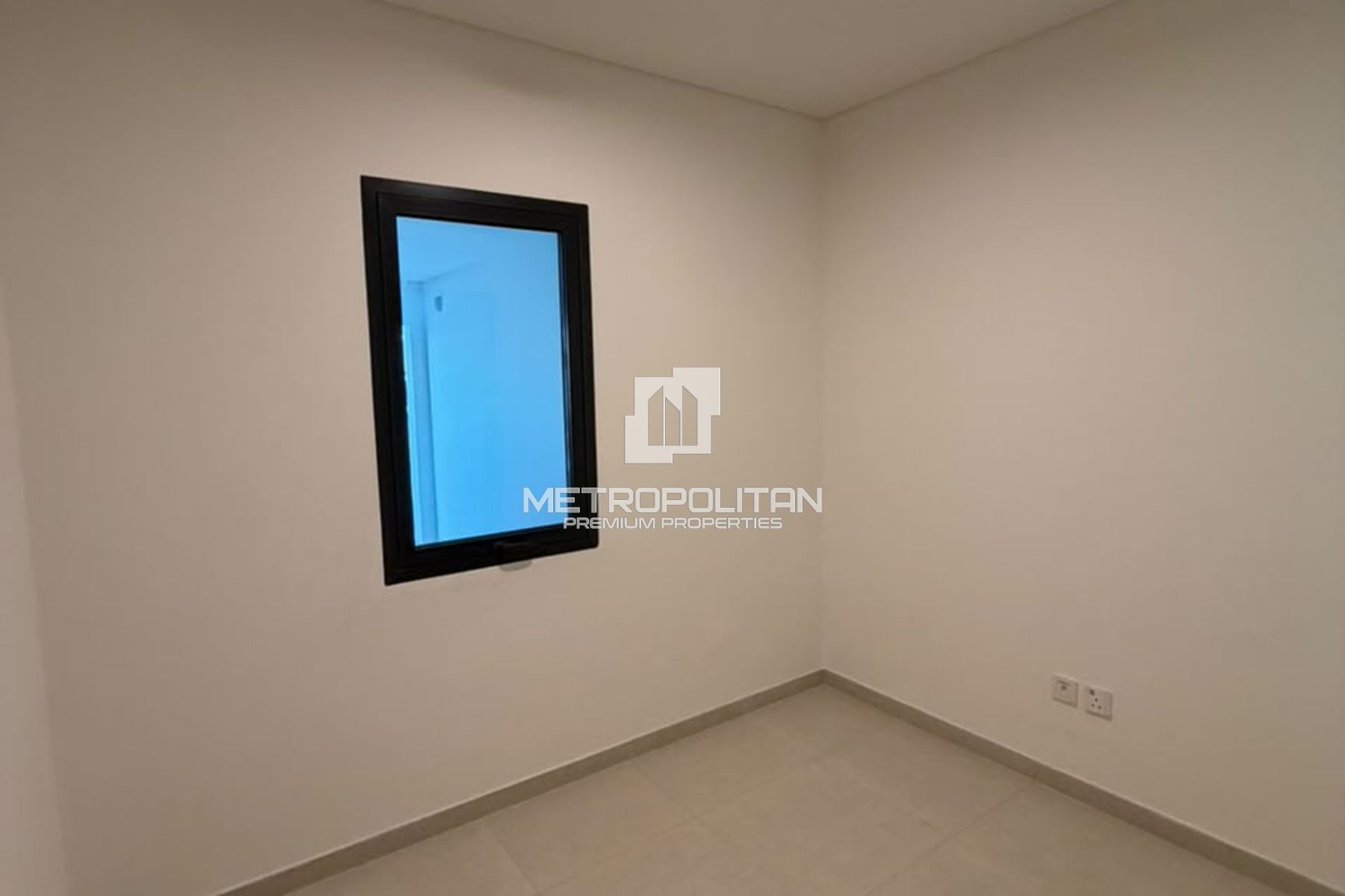 Great Deal | Single Row | Prime Location