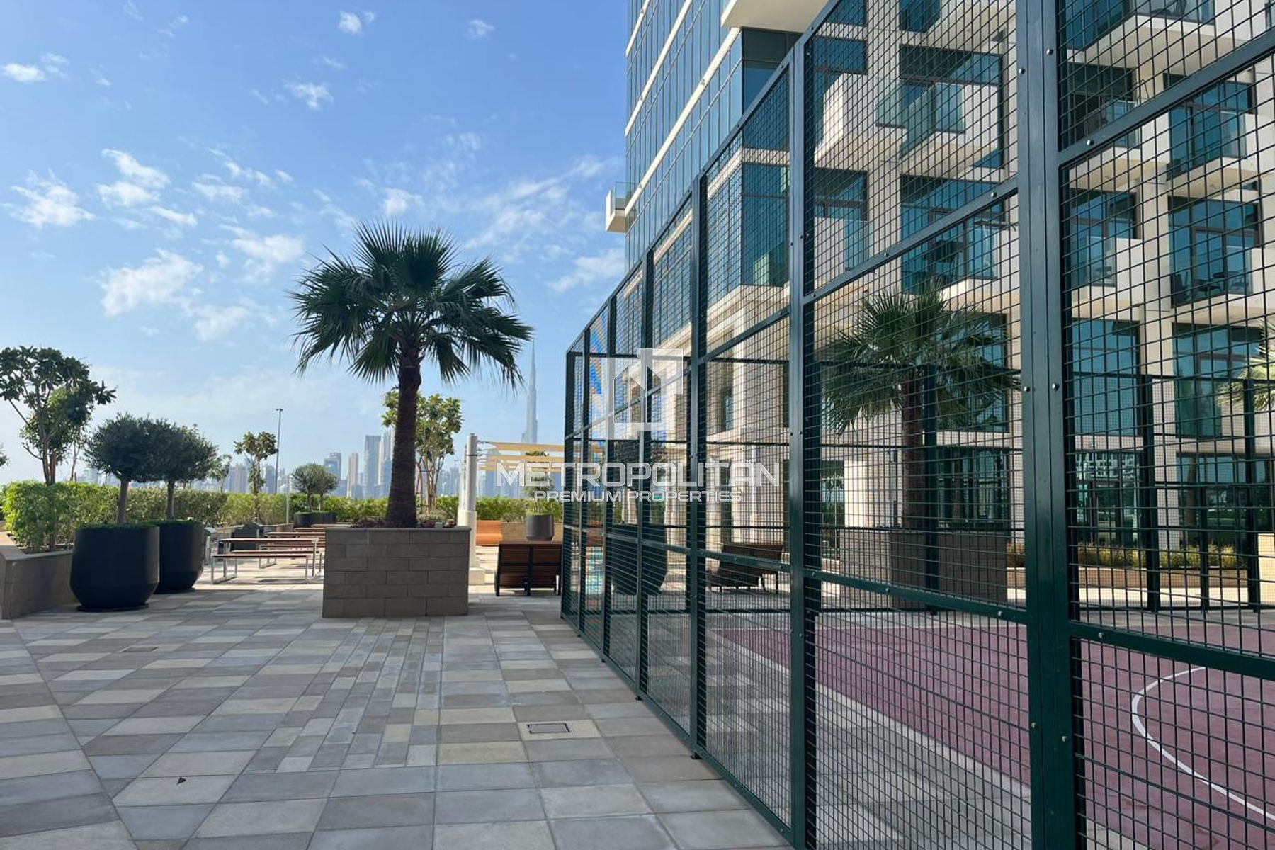 Burj Khalifa View | Fully Furnished | Vacant