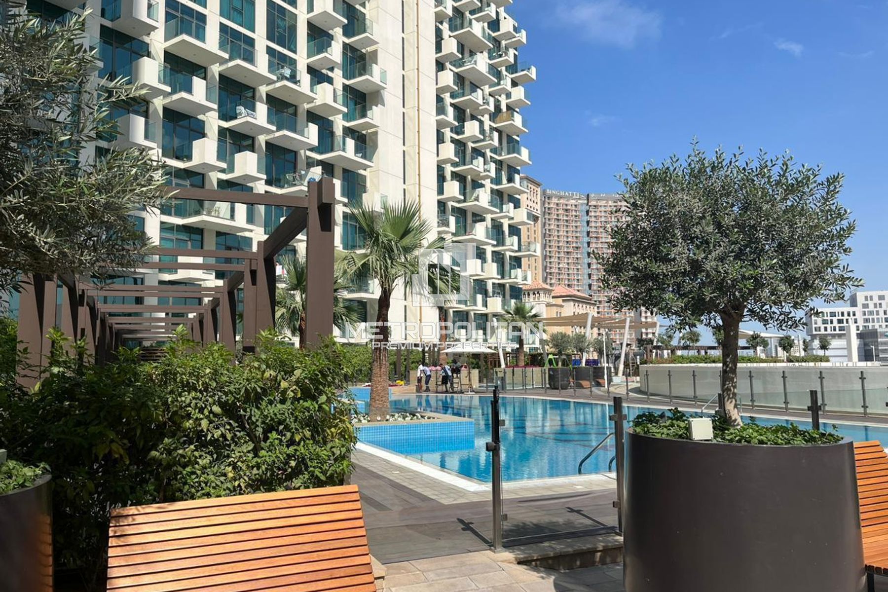 Burj Khalifa View | Fully Furnished | Vacant