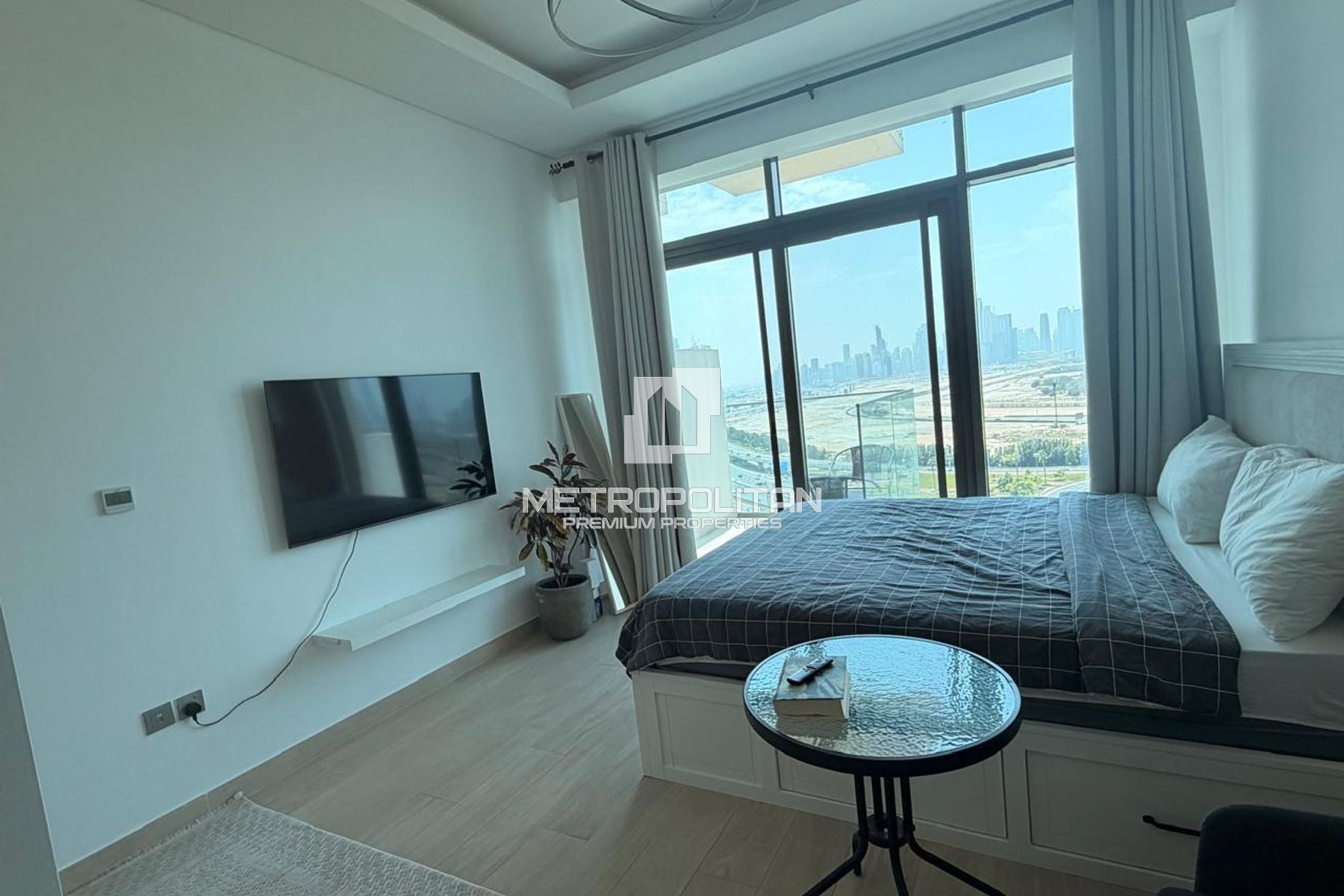 Burj Khalifa View | Fully Furnished | Vacant