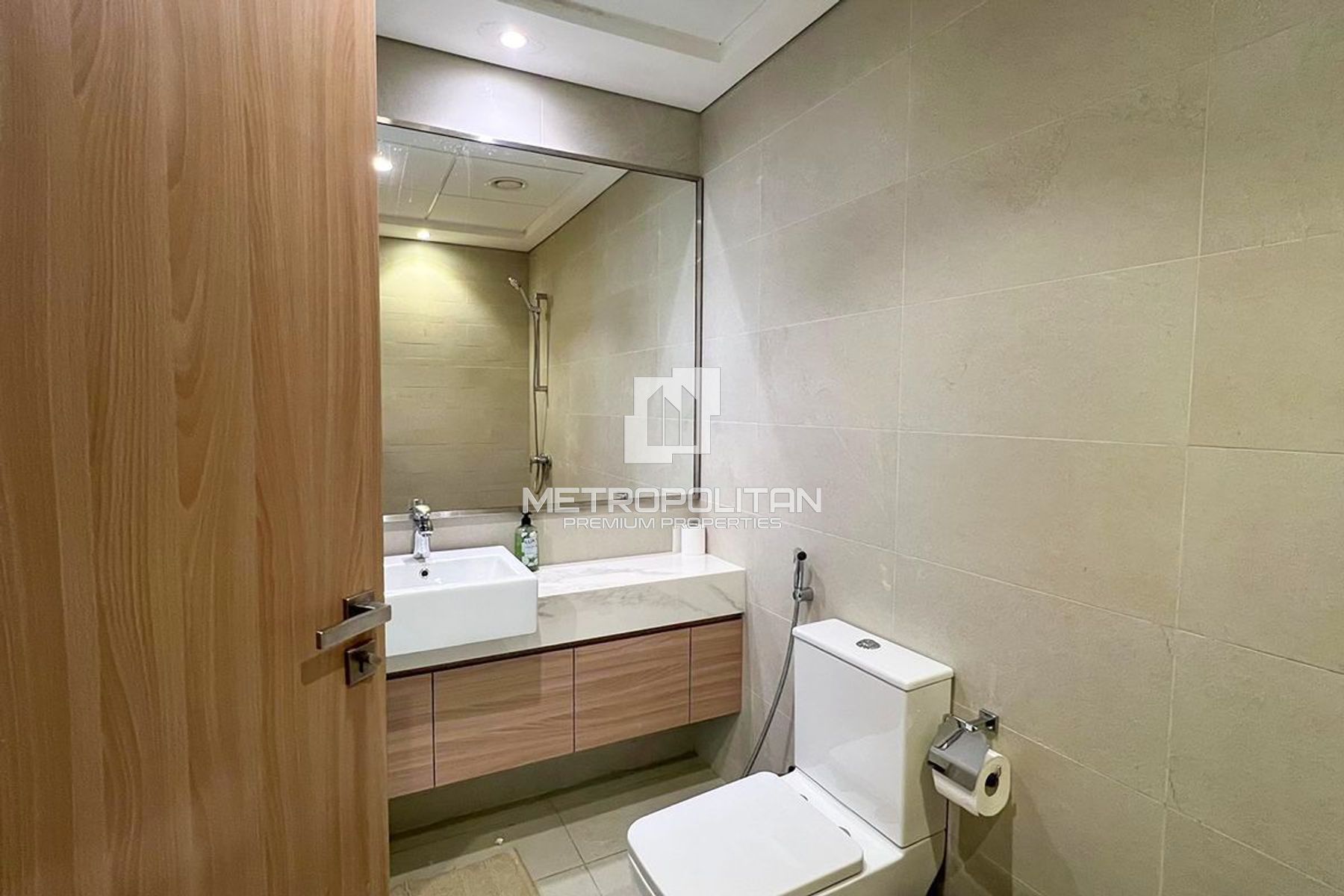 Burj Khalifa View | Fully Furnished | Vacant