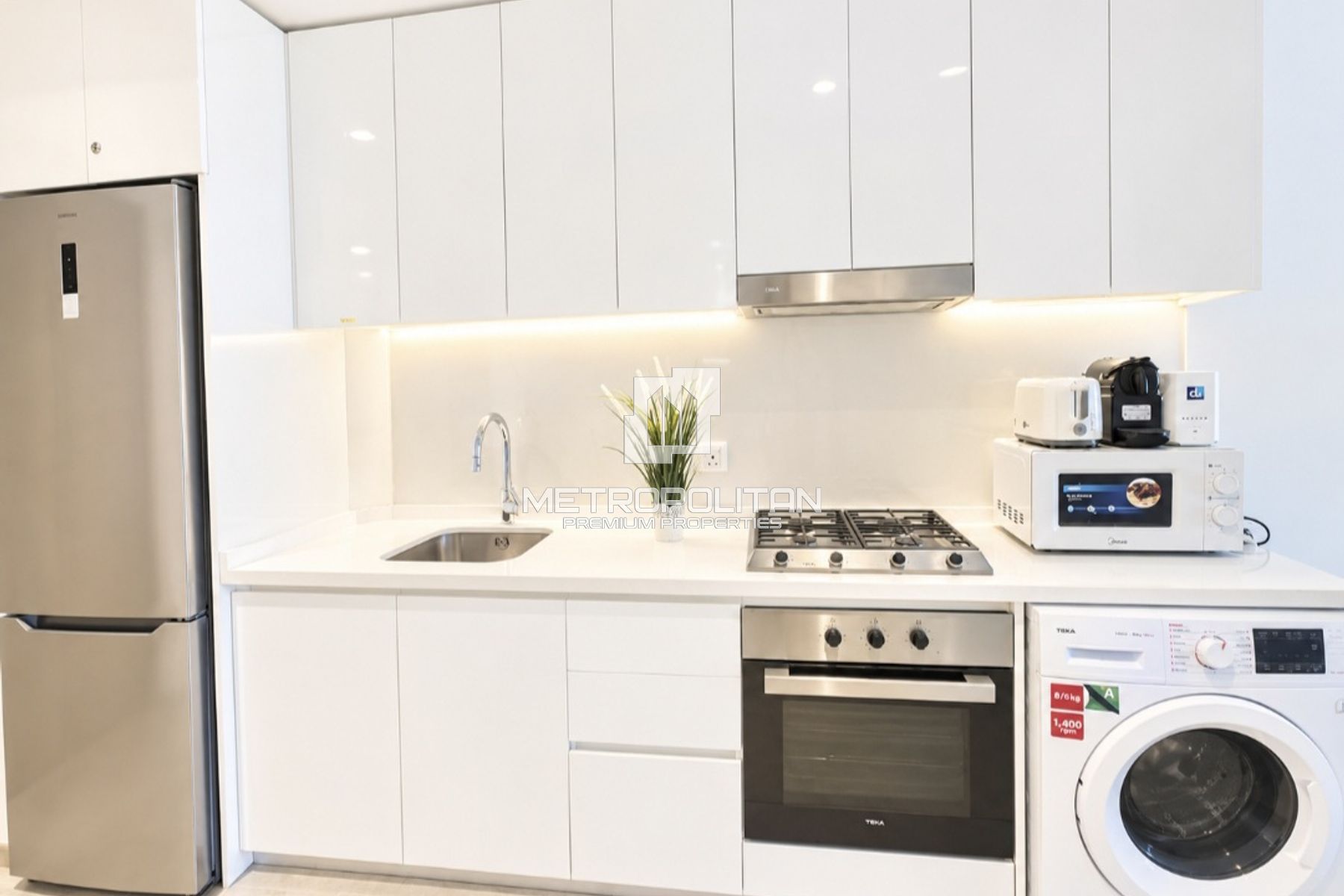 Furnished Studio | Balcony | 1 Parking | Vacant