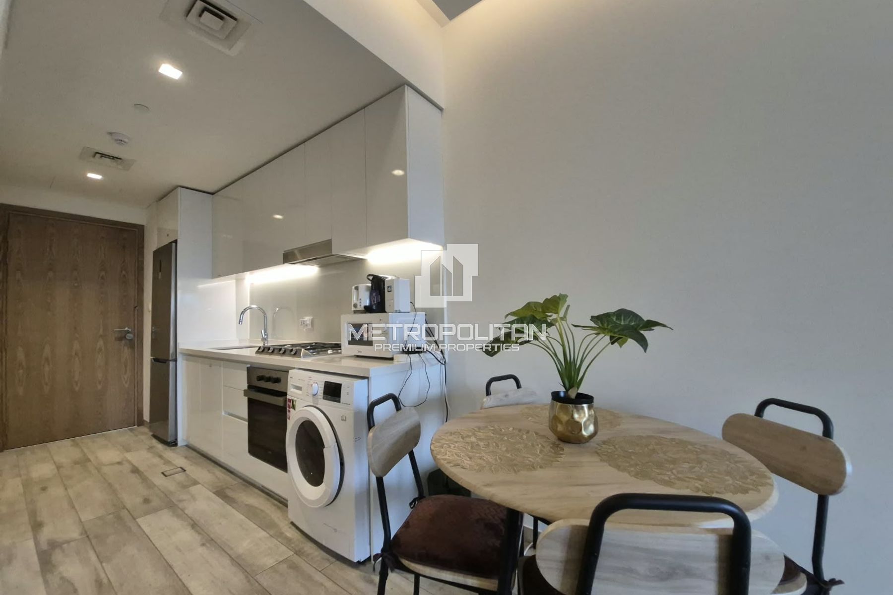 Furnished Studio | Balcony | 1 Parking | Vacant
