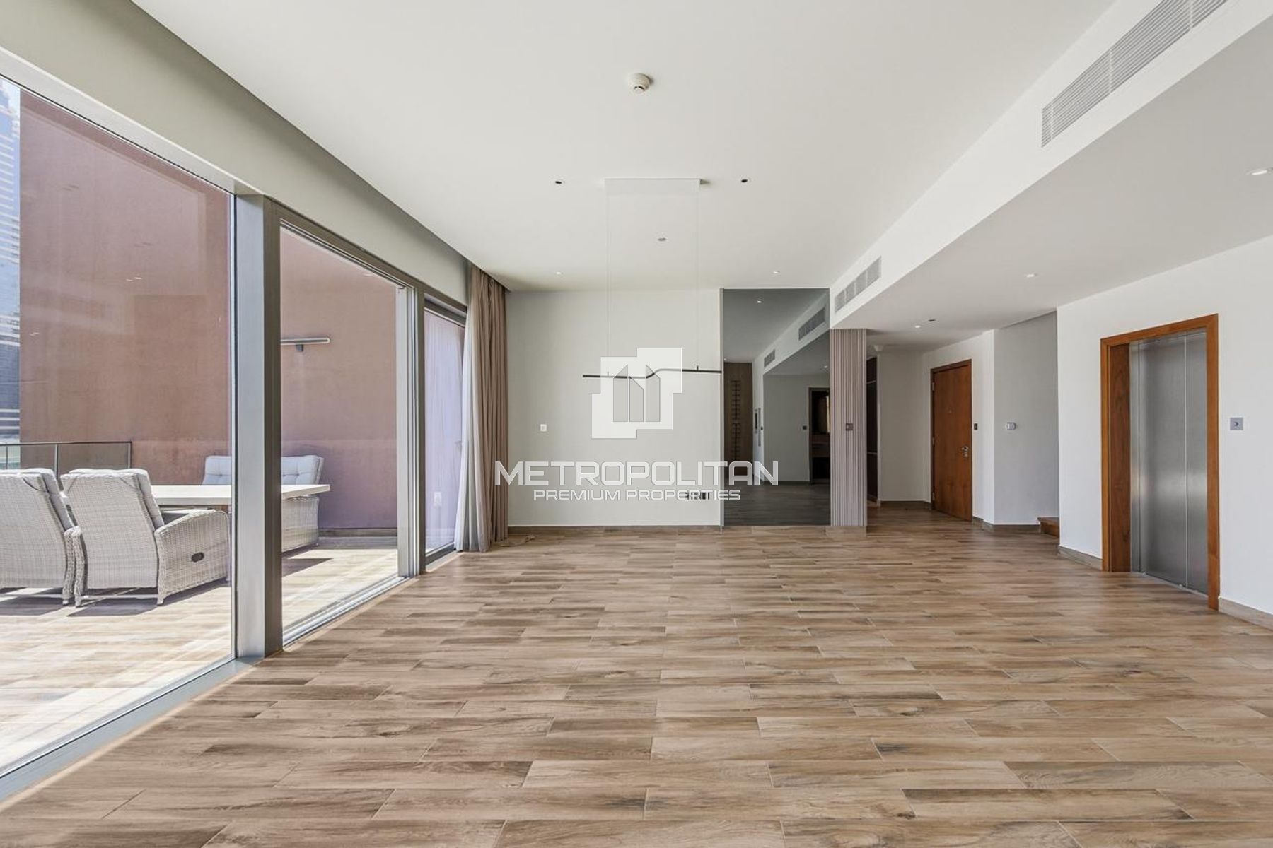 Prime Location | Full Marina View | Private Elevator
