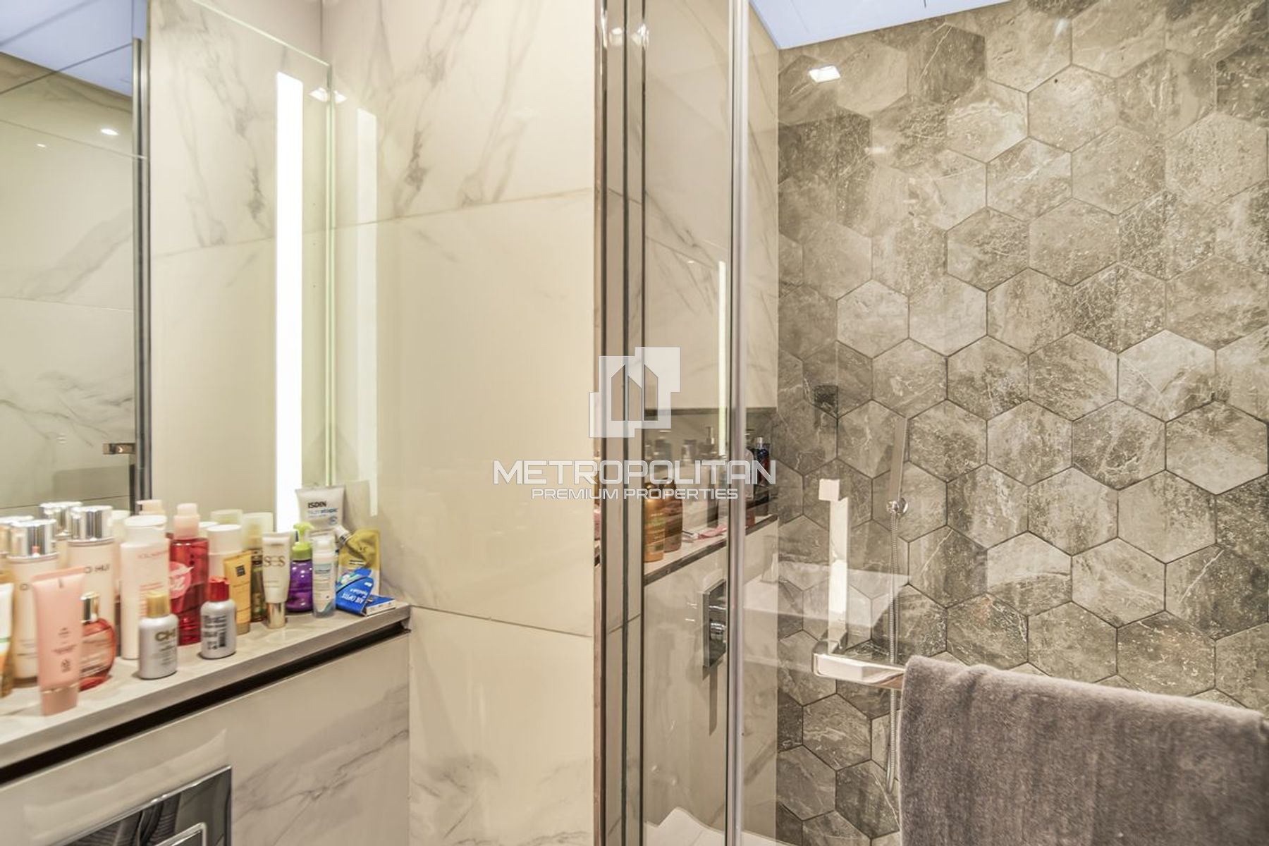 Studio Apartment for Rent in MAG 318, Business Bay - MPR-11013