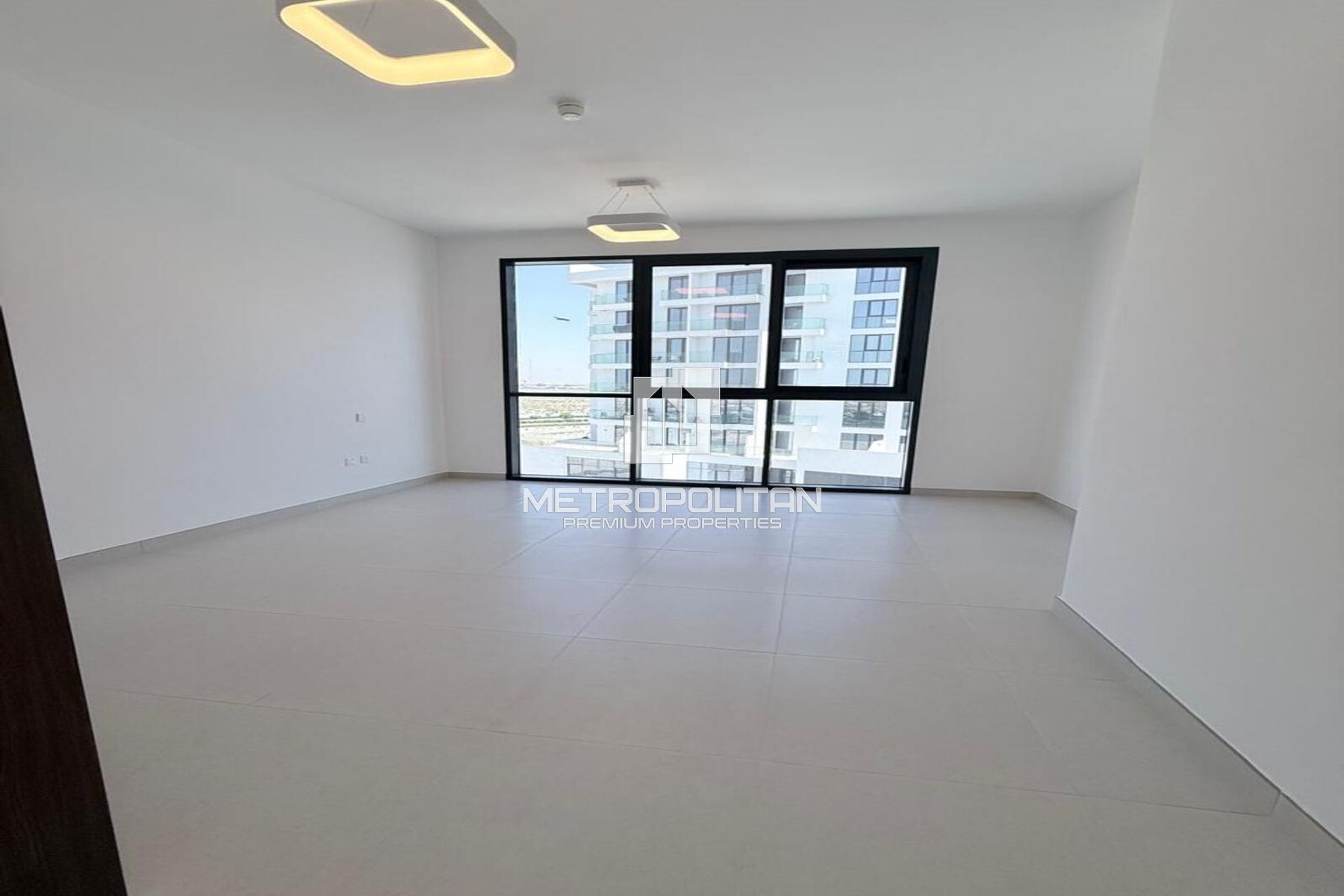 Elegant Studio | Ready to Move In | Pool View