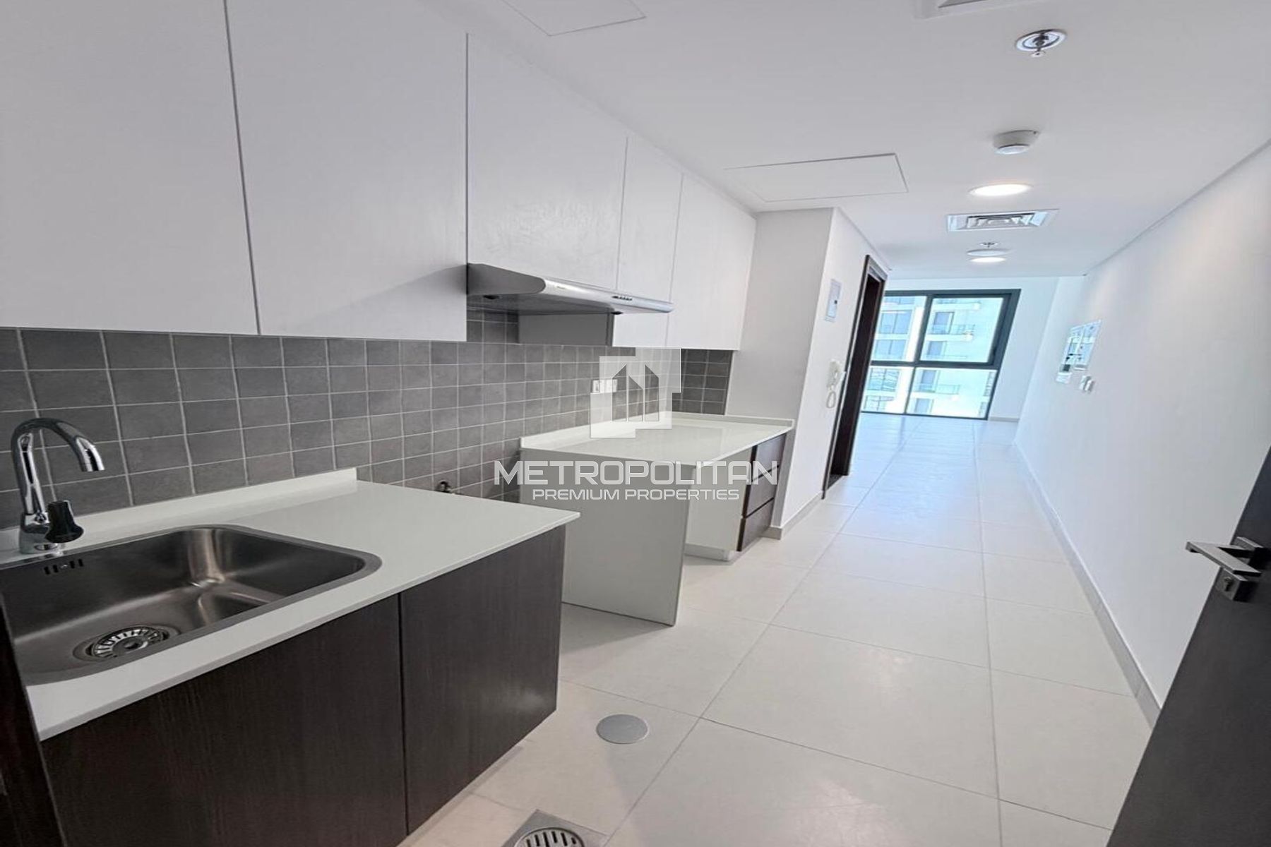 Elegant Studio | Ready to Move In | Pool View