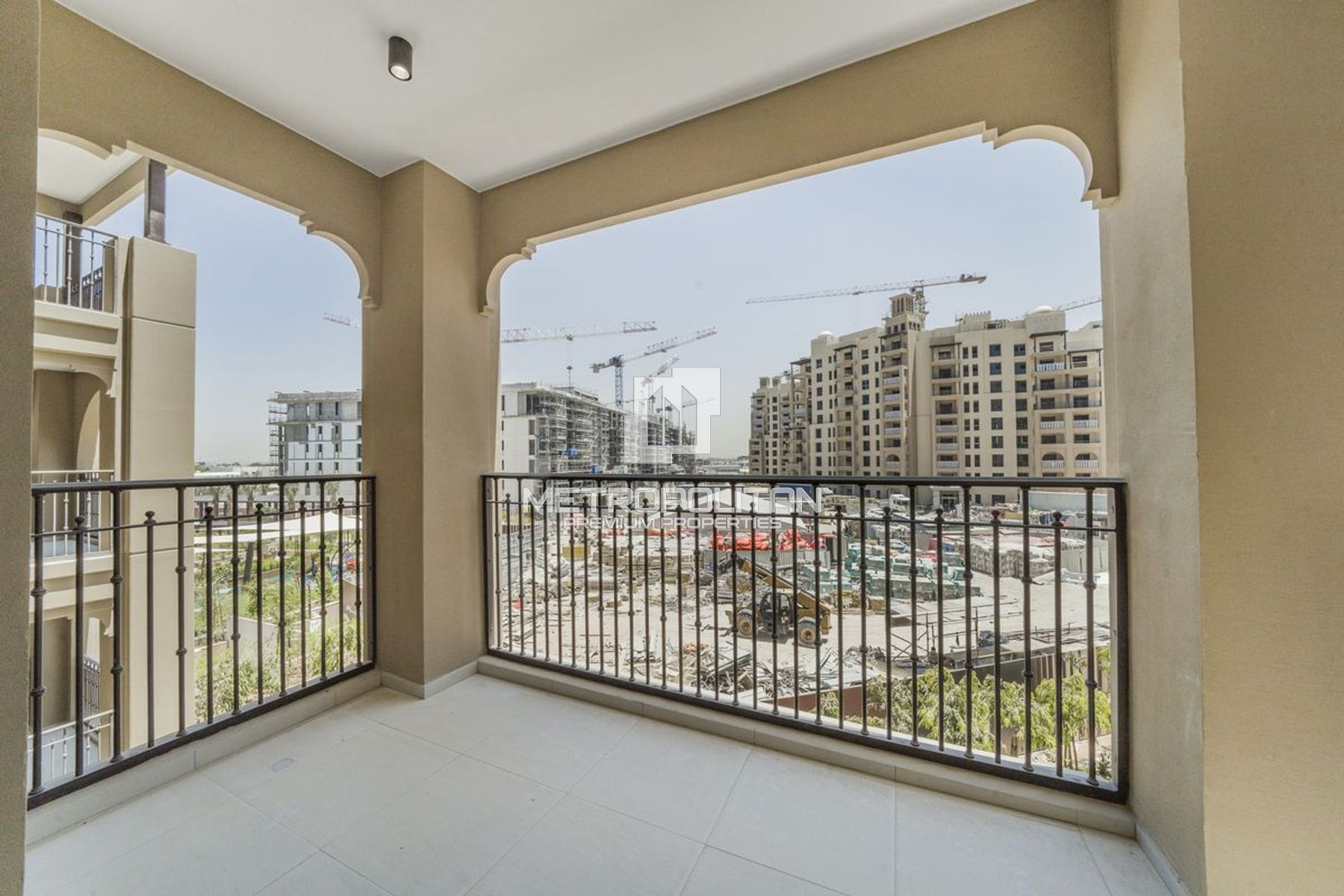 Spacious Layout | Unfurnished | Vacant October, 19