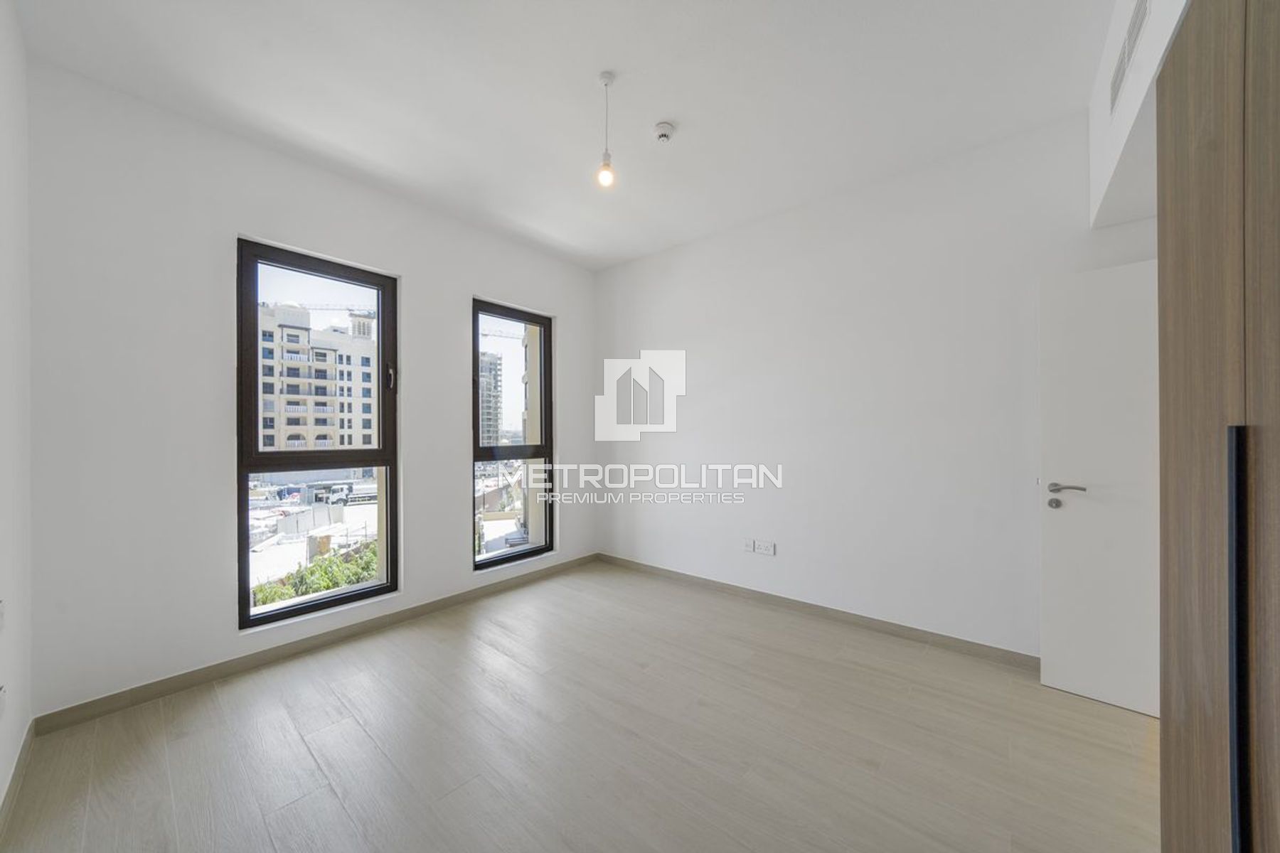 Spacious Layout | Unfurnished | Vacant October, 19