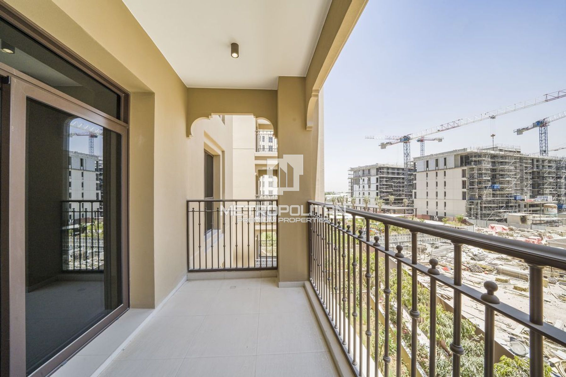 Spacious Layout | Unfurnished | Vacant October, 19