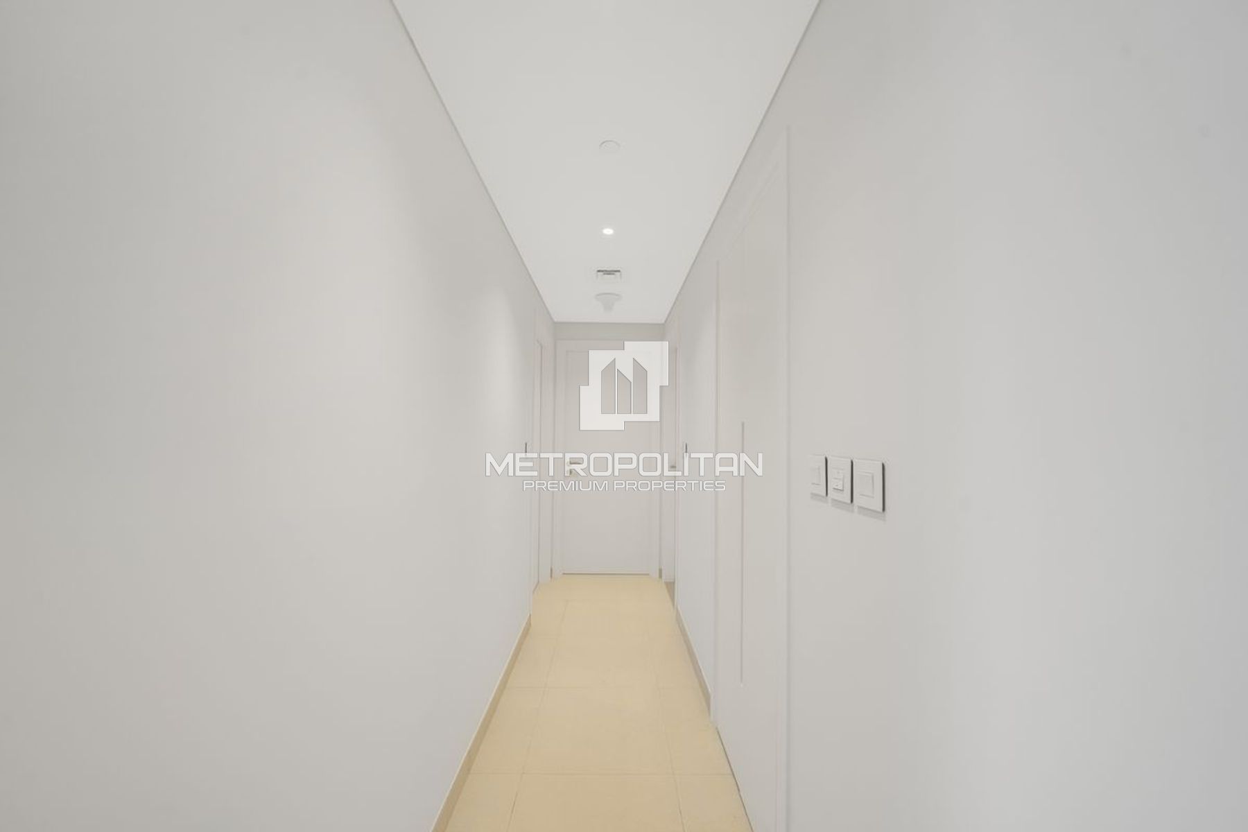 Spacious Layout | Unfurnished | Vacant October, 19