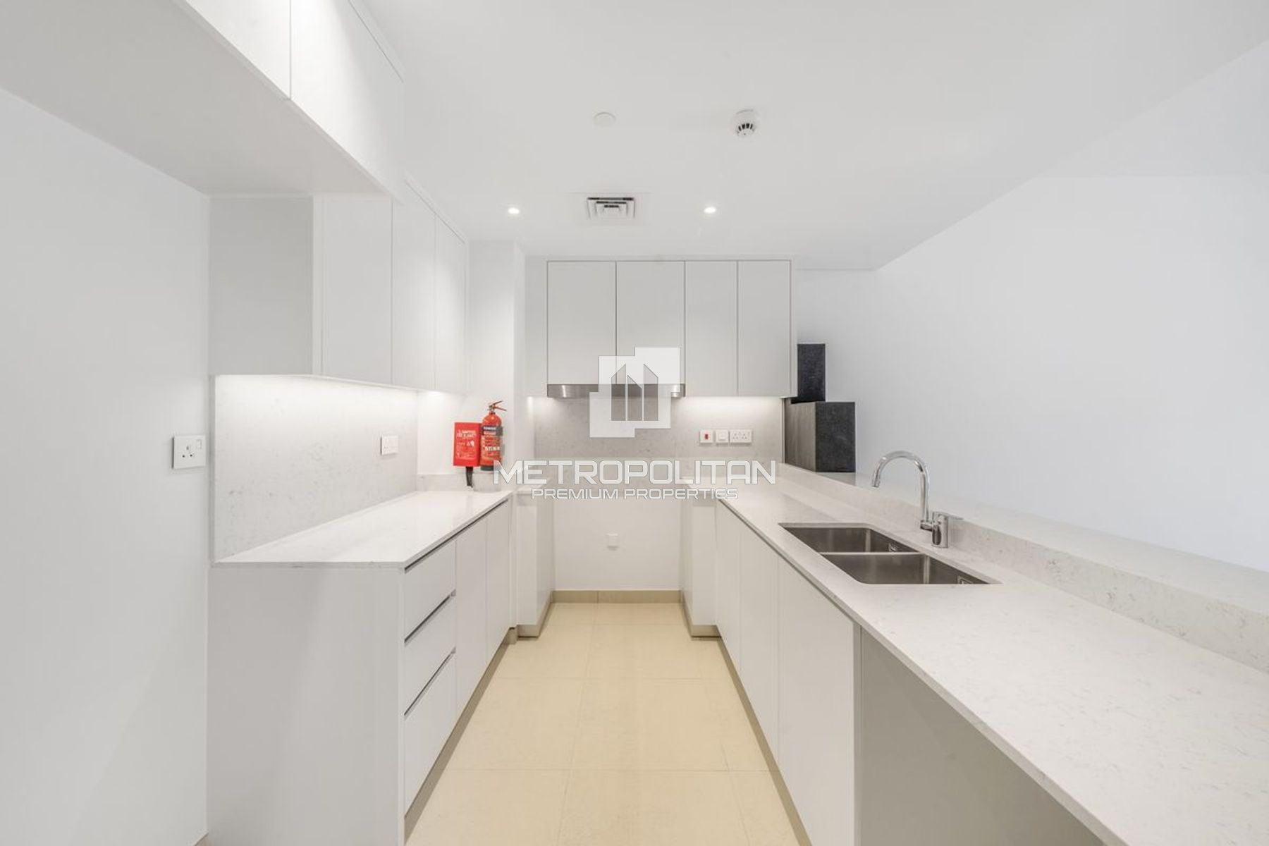 Spacious Layout | Unfurnished | Vacant October, 19