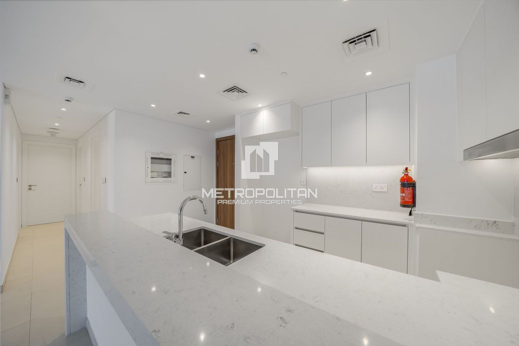 Spacious Layout | Unfurnished | Vacant October, 19