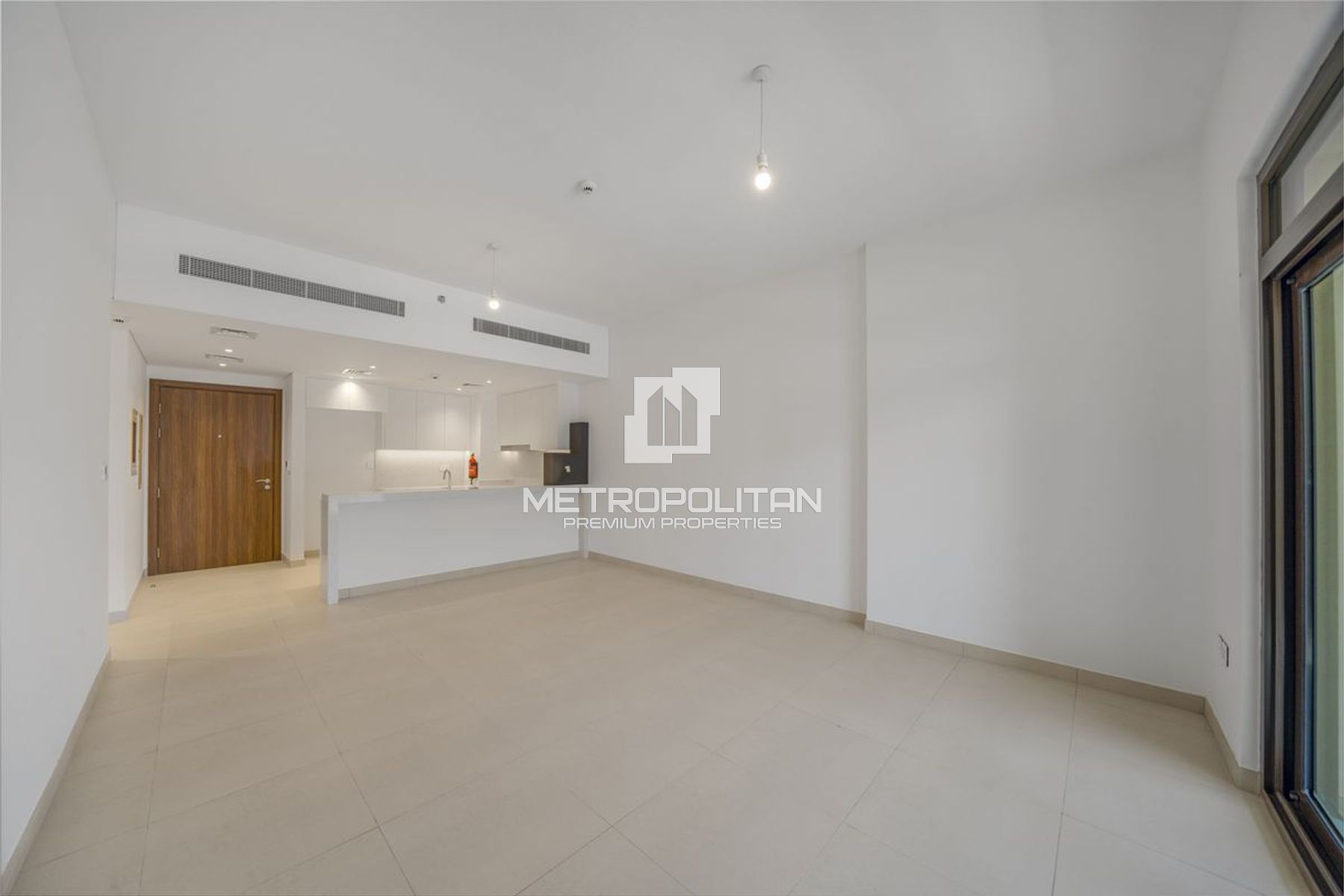 Spacious Layout | Unfurnished | Vacant October, 19