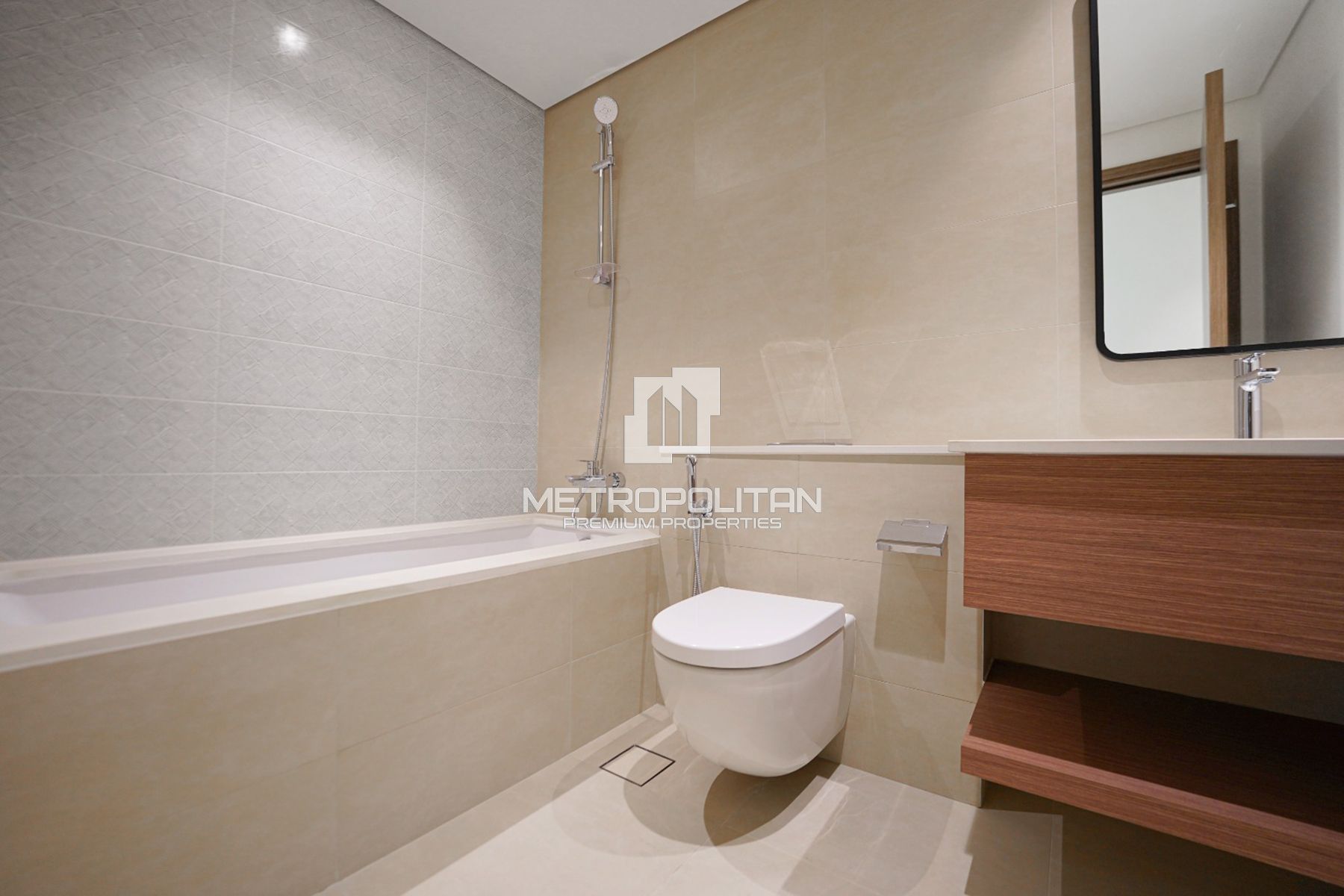 Waterfront Living | Ready to Move in | Unfurnished