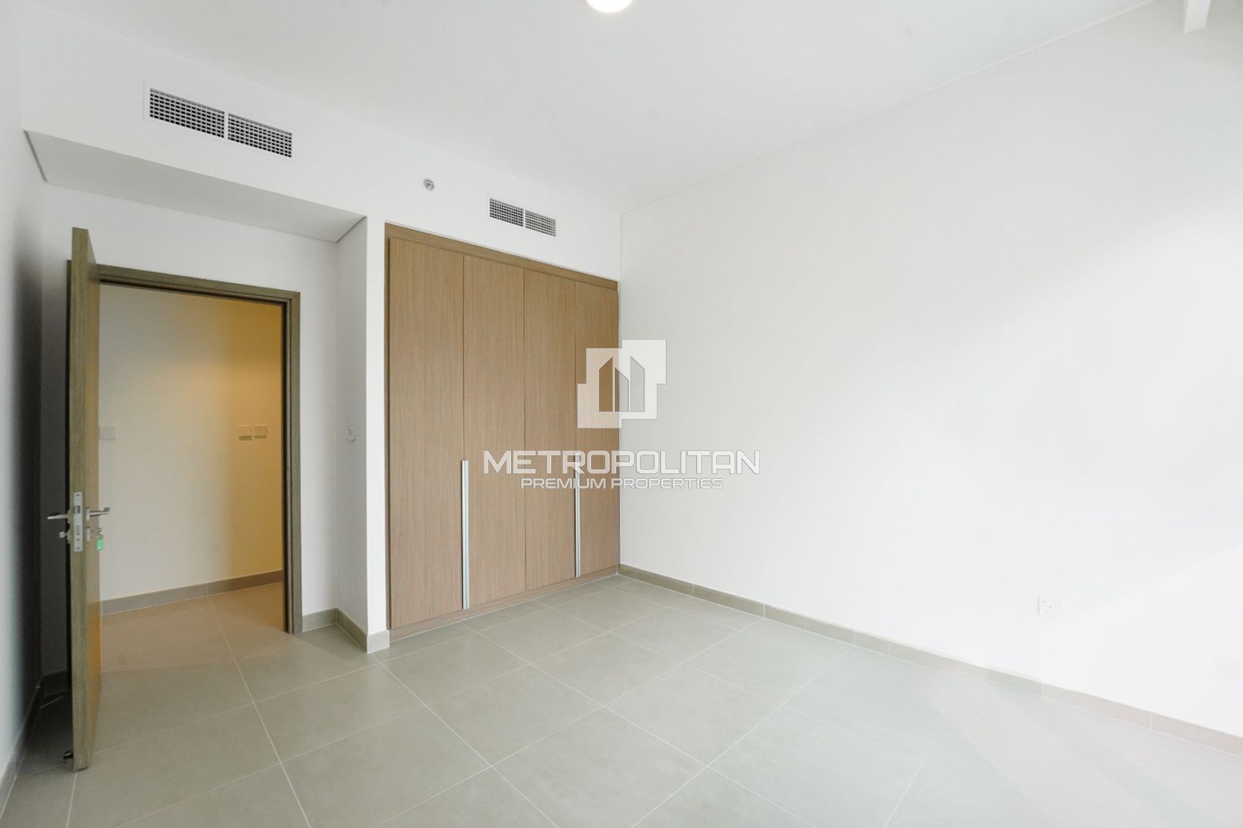 Waterfront Living | Ready to Move in | Unfurnished