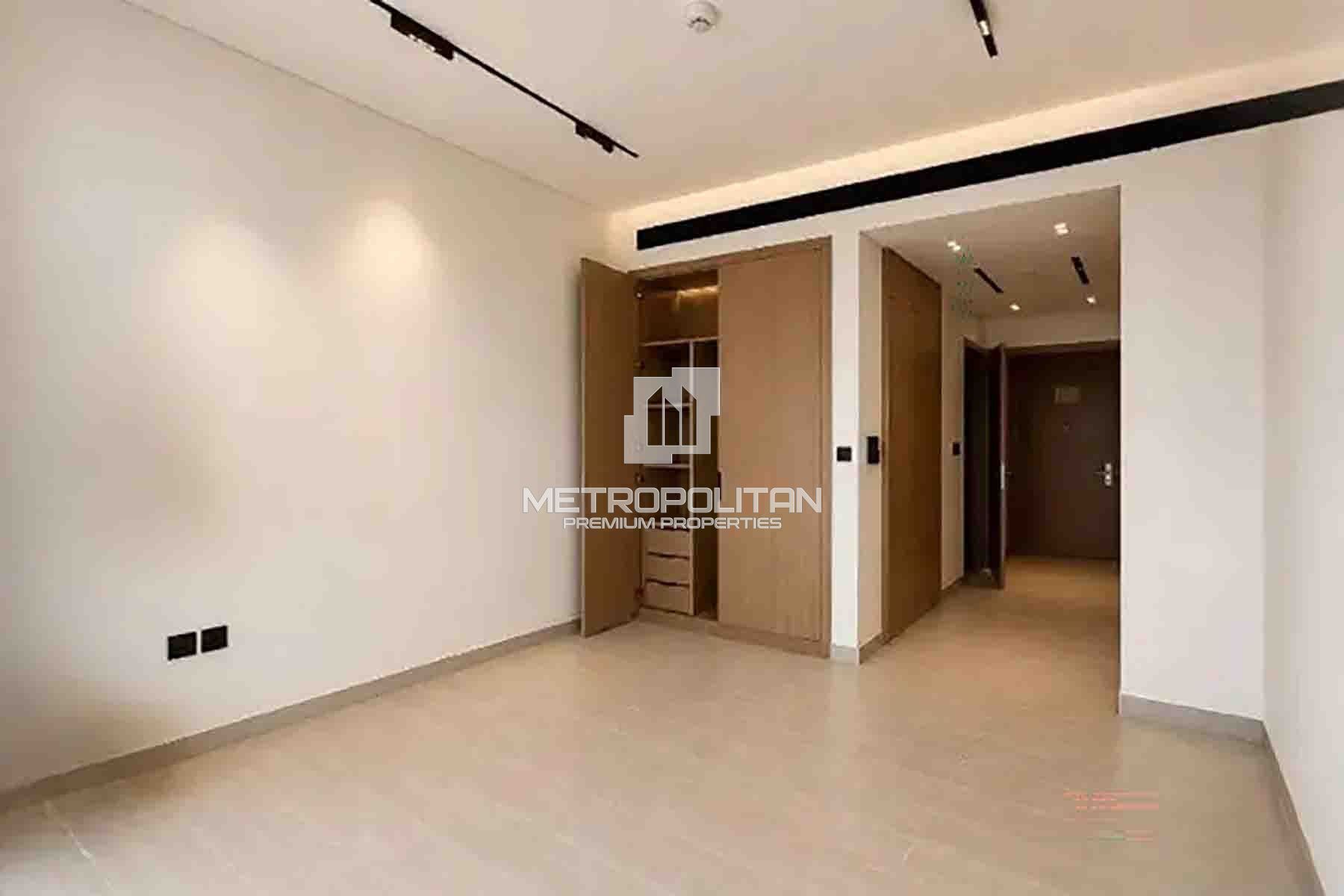 Studio Apartment for Rent in Binghatti Azure, Jumeirah Village Circle - MPR-11045
