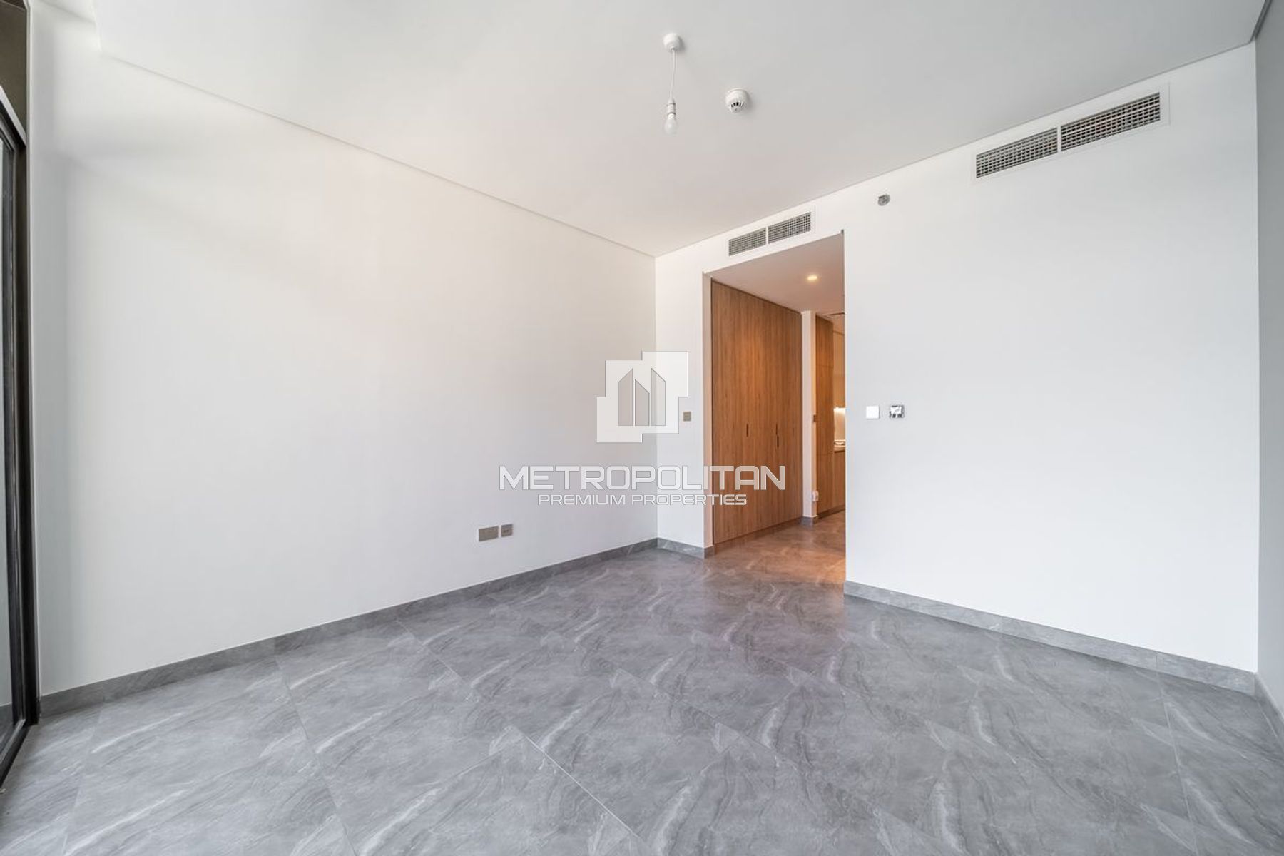 Снять квартиру в Peninsula Two, Business Bay - MPR-11047