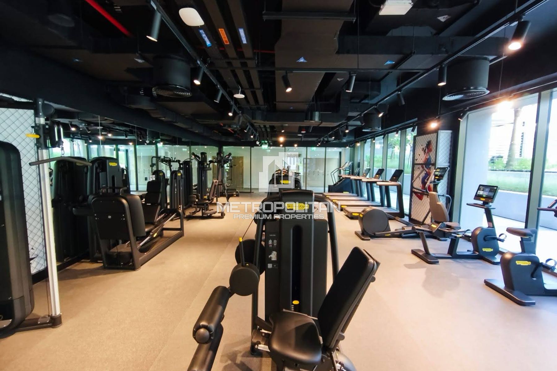 Brand New Studio | Available Now | Canal View
