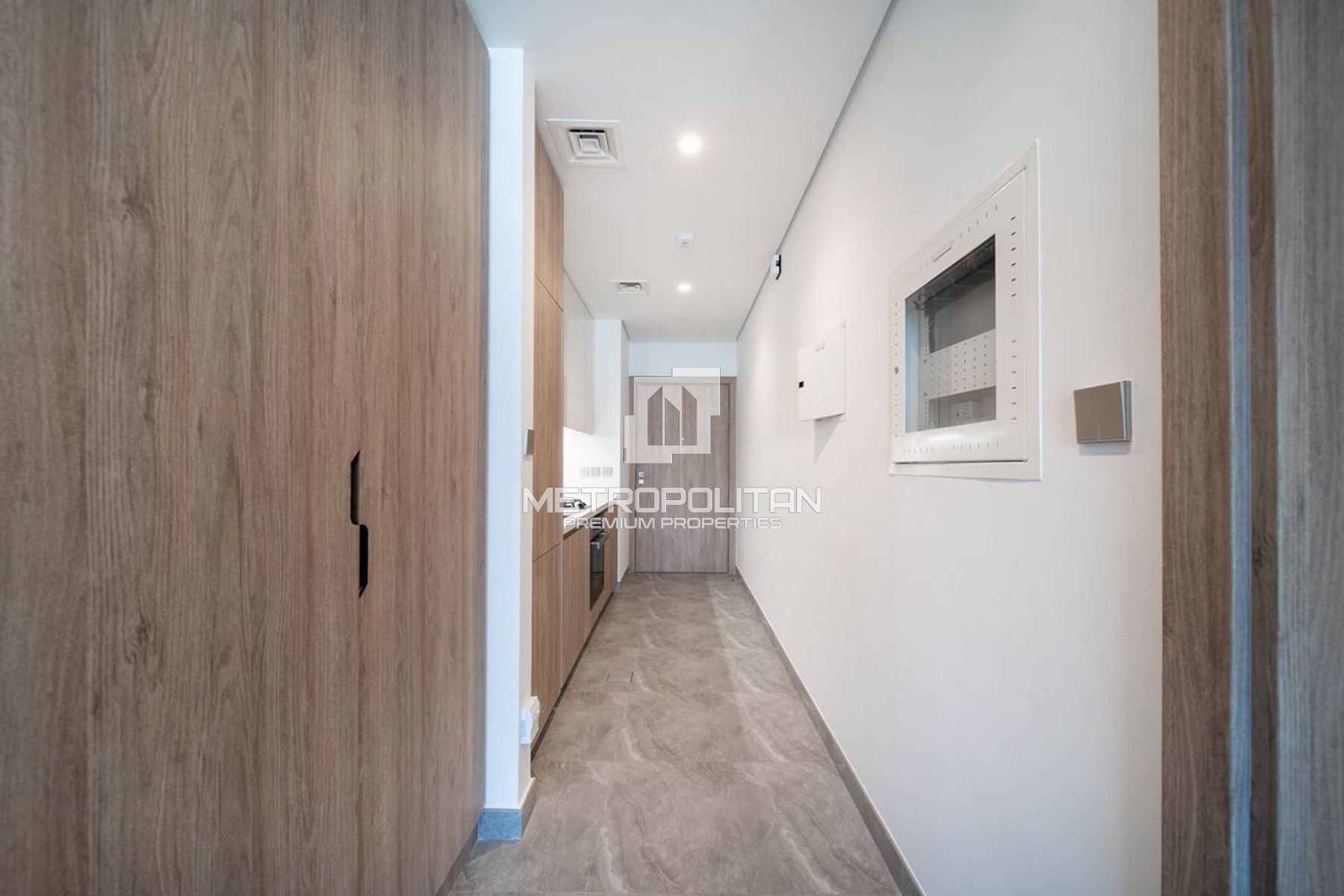 Brand New Studio | Available Now | Canal View